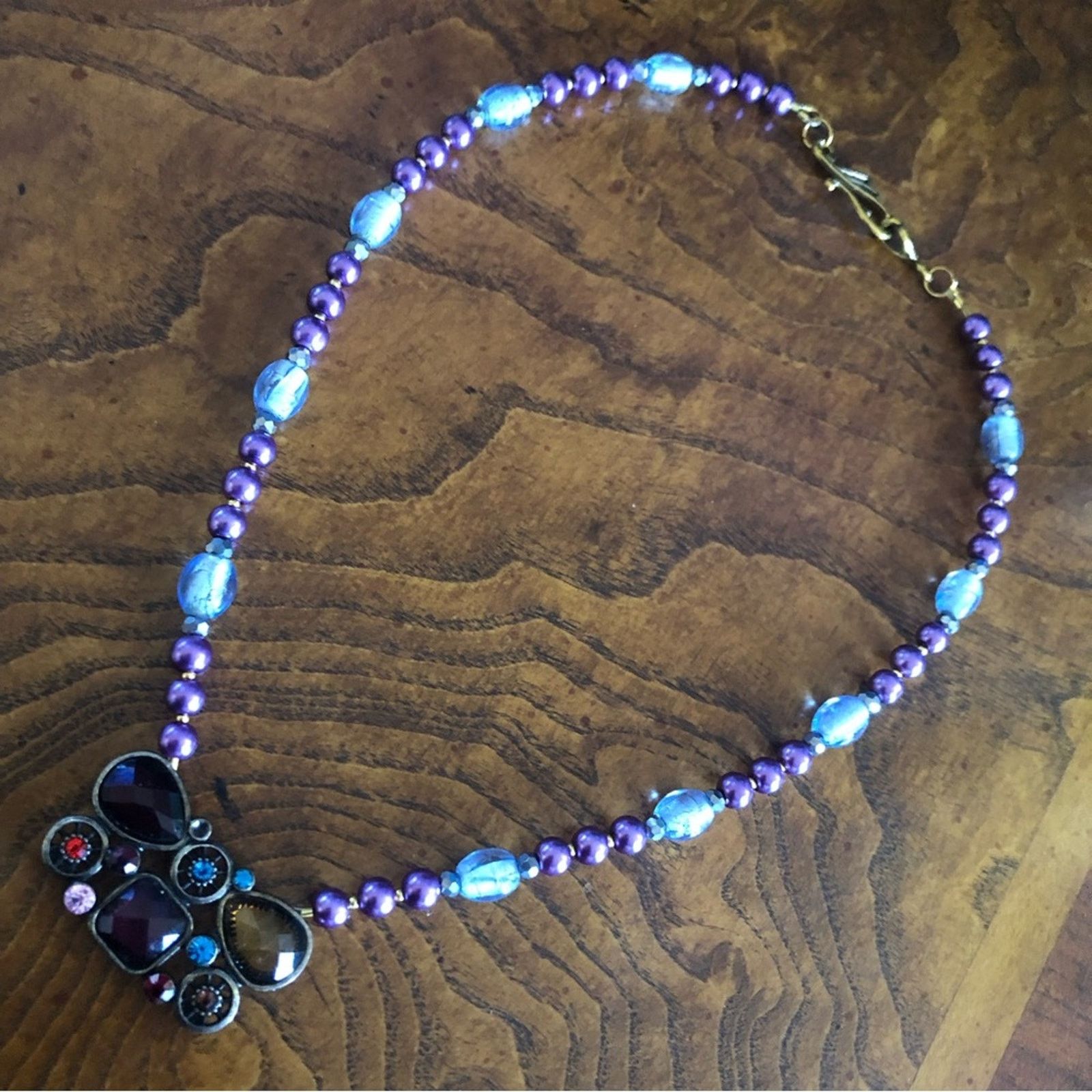 Handmade Handcrafted repurpose regal look pendant Pearl necklace Size ONE SIZE - 8 Thumbnail