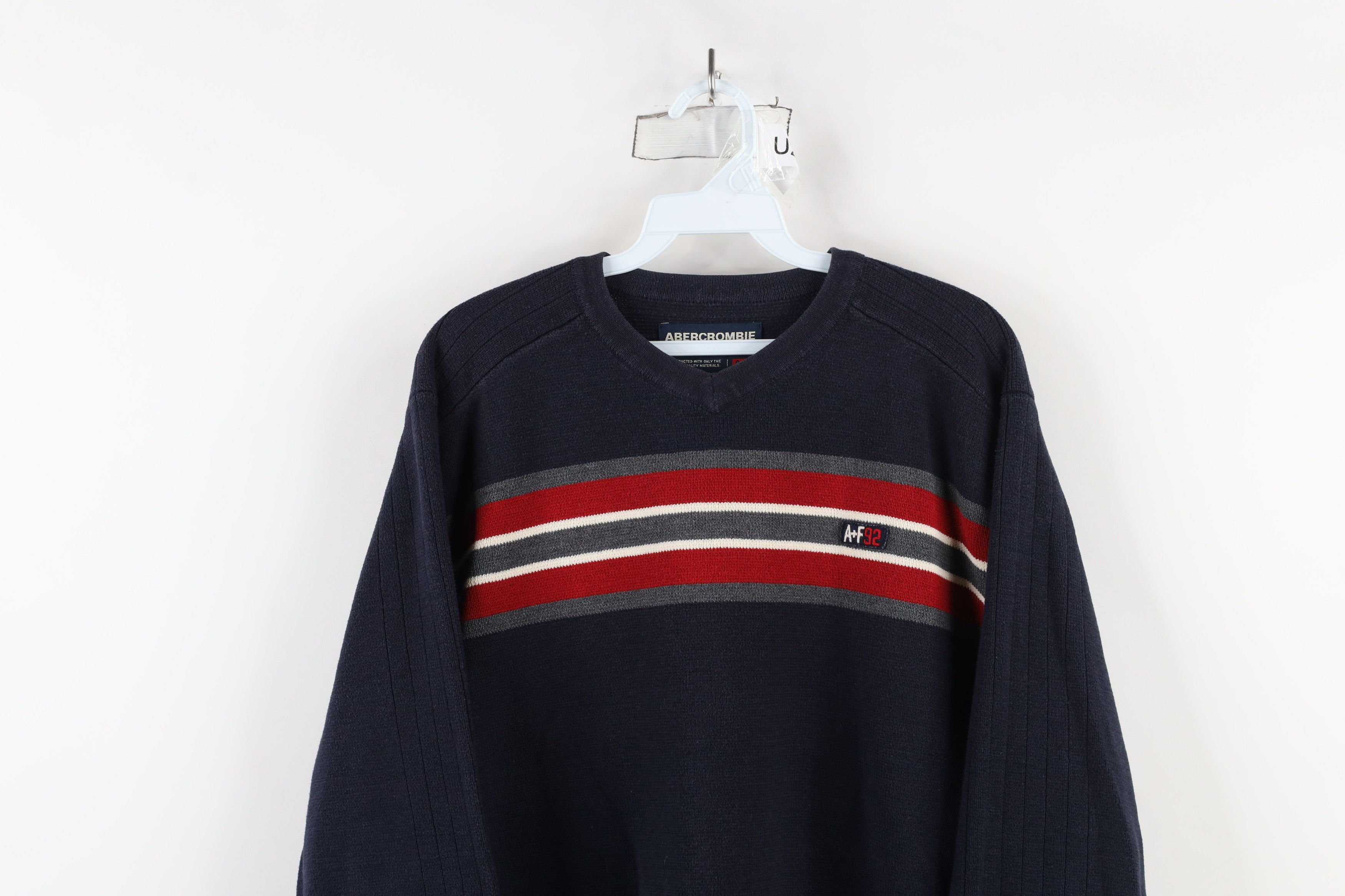 Abercrombie & Fitch × Vintage Vintage Abercrombie & Fitch Heavyweight Knit V-Neck Sweater Size US L / EU 52-54 / 3 - 2 Thumbnail
