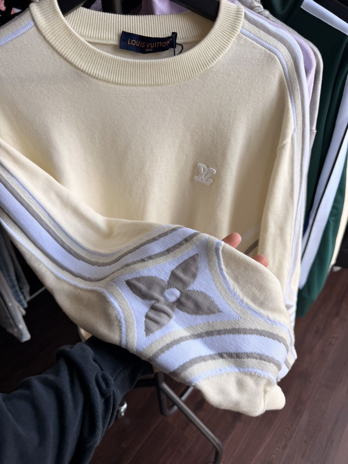 Louis Vuitton Louis Vuitton Graphic Knitted Crewneck Size US XL / EU 56 / 4 - 4 Thumbnail