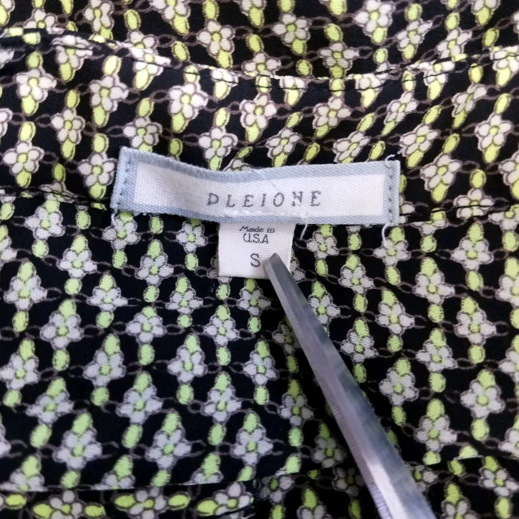 Vintage Pleione Blouse Women's S Floral Black Green Shirt Size S / US 4 / IT 40 - 4 Thumbnail