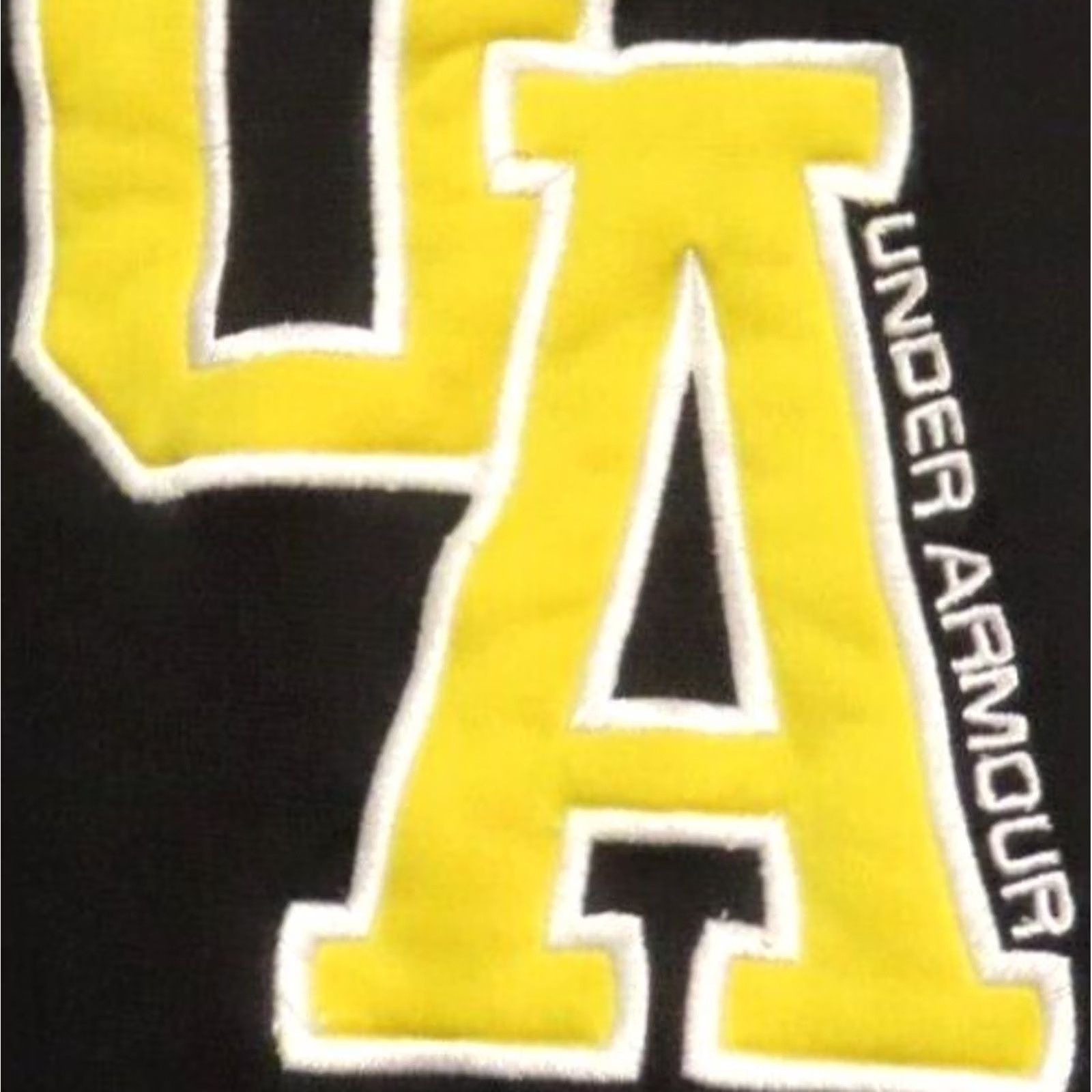 Under Armour Under Armour Hoodie Pullover Men 2XL Black Front Logo Embroidered Hooded Pockets Size US XXL / EU 58 / 5 - 8 Thumbnail