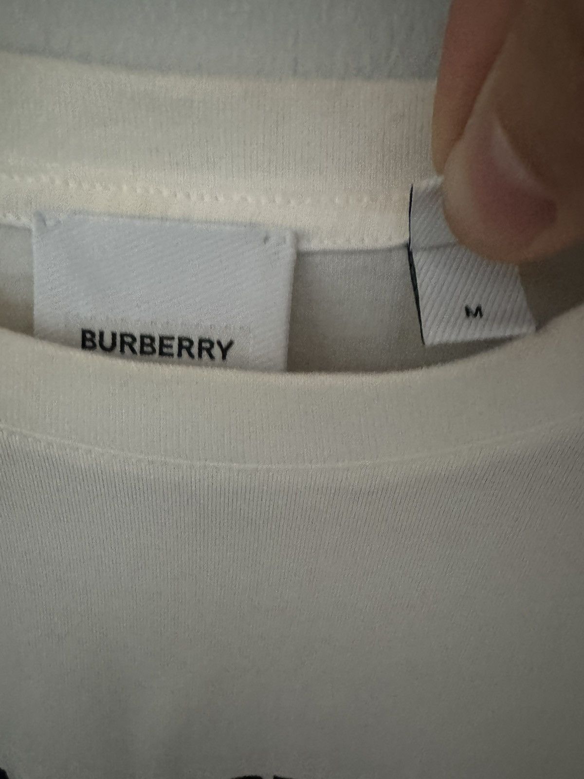 Burberry White Burberry jearsey Size US M / EU 48-50 / 2 - 4 Thumbnail