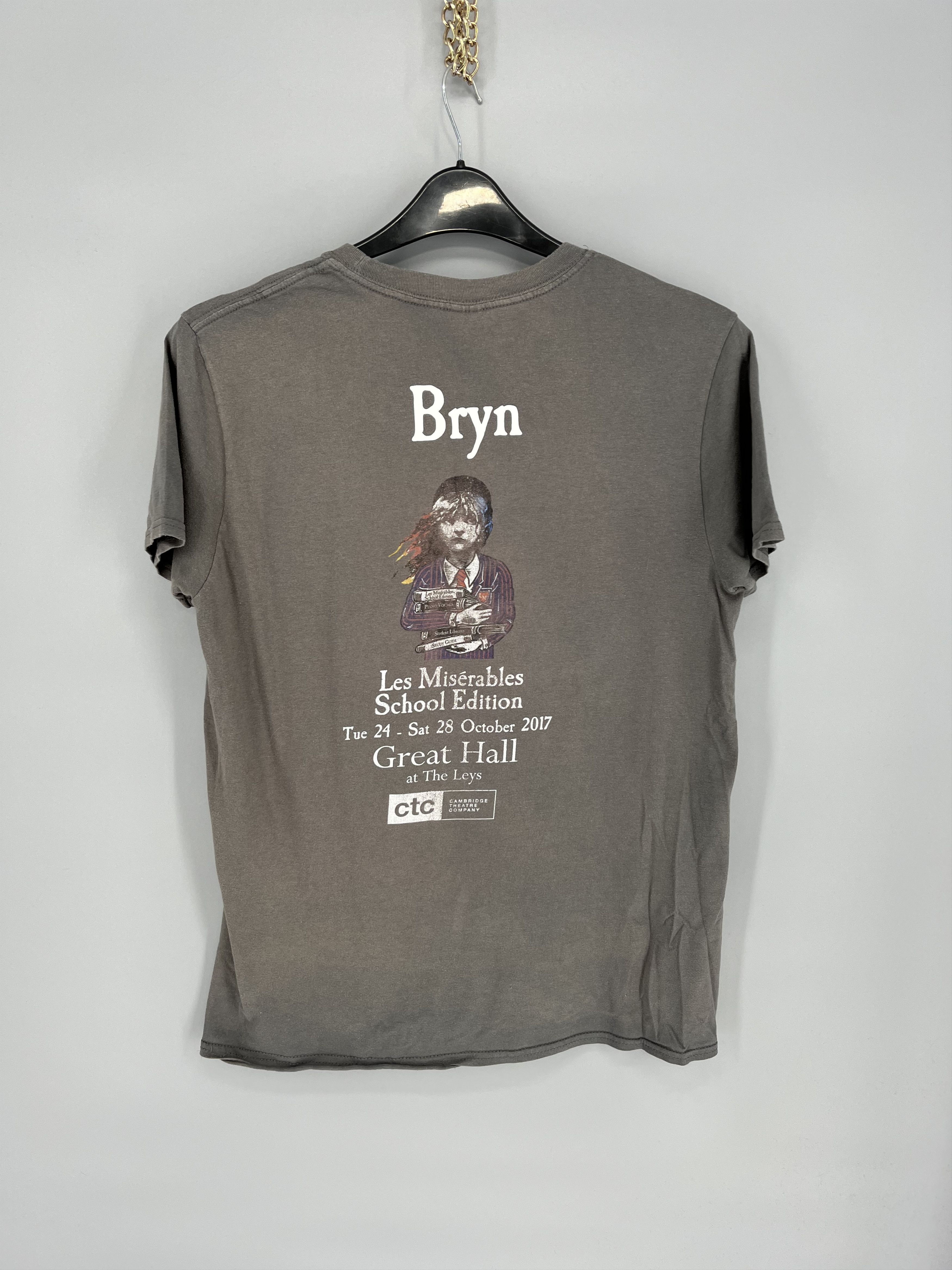 Vintage Vinage Y2K Les Miserables School Edition Size US M / EU 48-50 / 2 - 10 Thumbnail