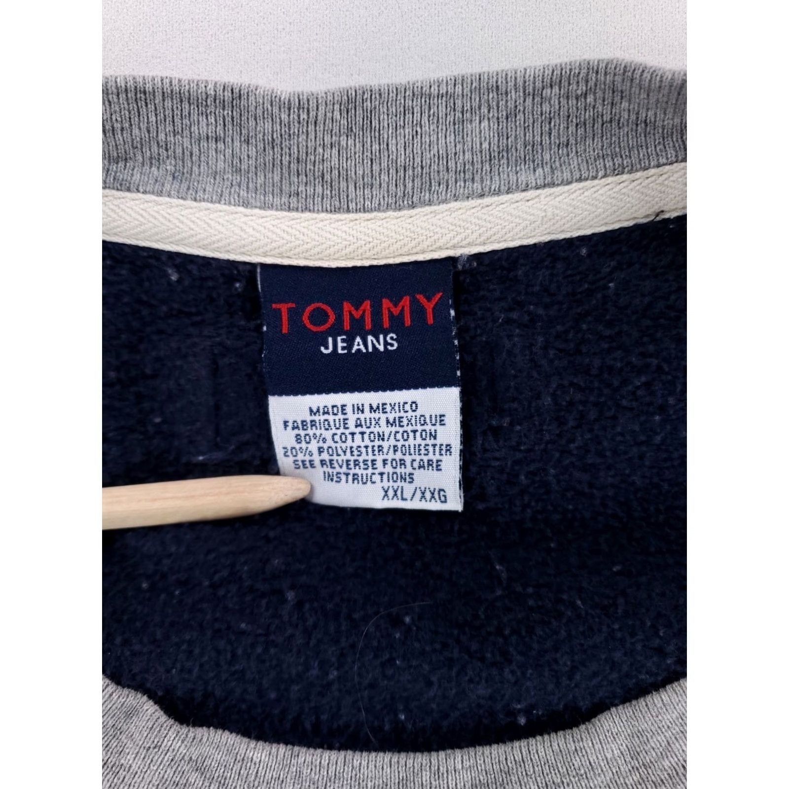 Tommy Hilfiger VINTAGE Tommy Jeans Long Sleeve Sweatshirt Blue Big Center Logo 2XL Mens Y2K Spellout Pullover Size US XXL / EU 58 / 5 - 2 Thumbnail