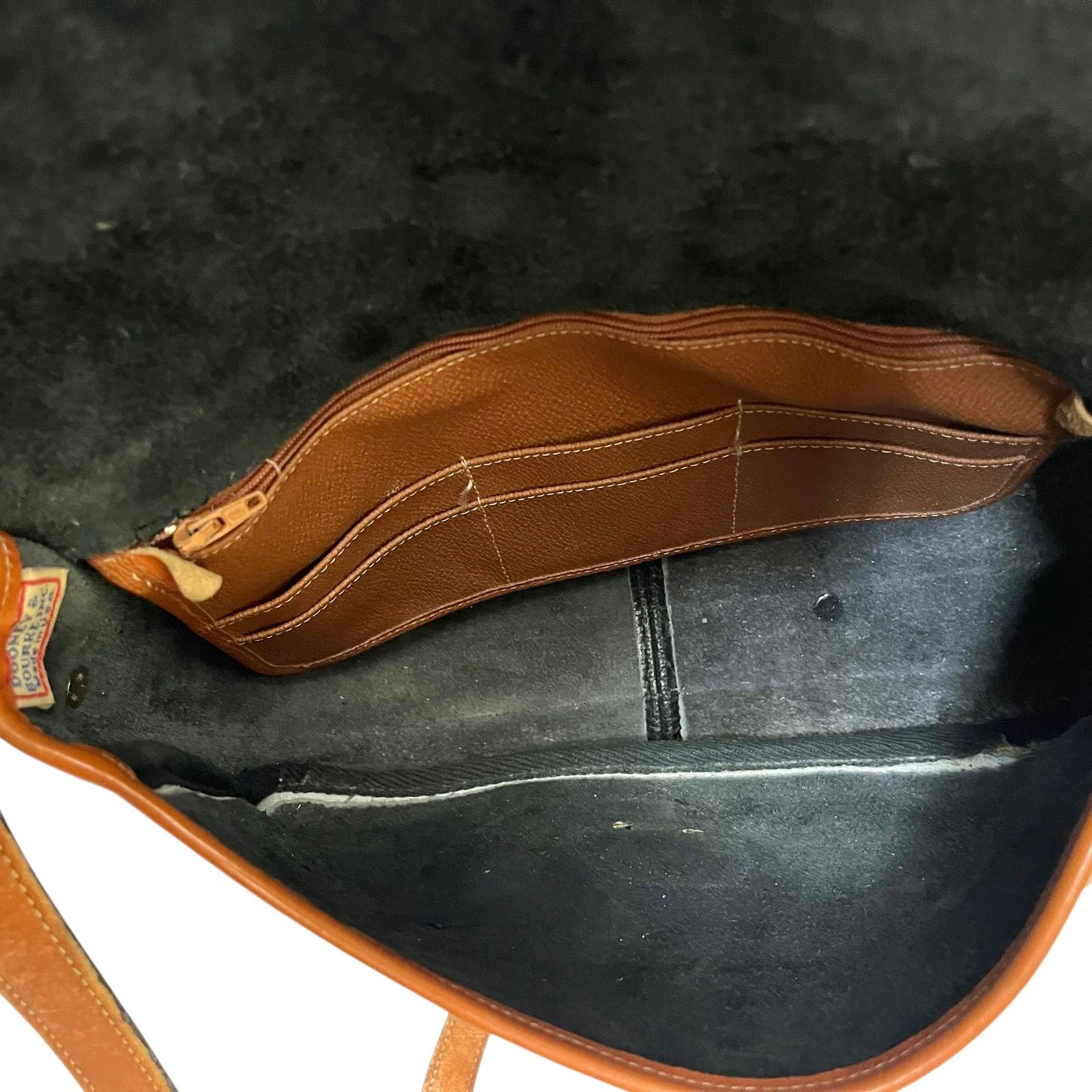 Dooney & Bourke × Vintage Vintage Dooney & Bourke Black AWL Leather Shoulder Bag Size ONE SIZE - 4 Thumbnail