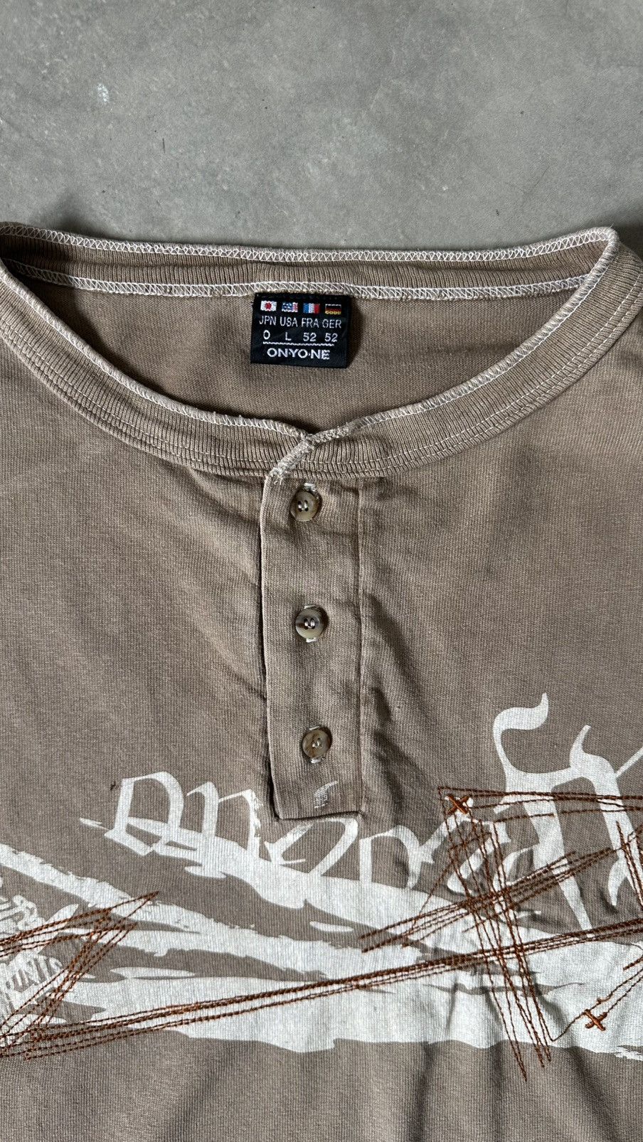Vintage VINTAGE ON.YO.NE POEMS SUN FADED BUTTON TEE Size US L / EU 52-54 / 3 - 4 Thumbnail