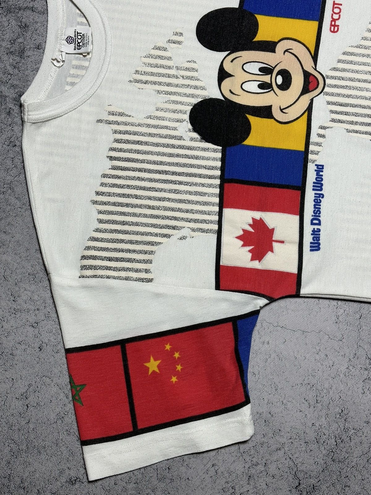 Disney Vintage 1982 Mickey Mouse Walt Disney World Epcot Flag Tee Size US M / EU 48-50 / 2 - 5 Thumbnail