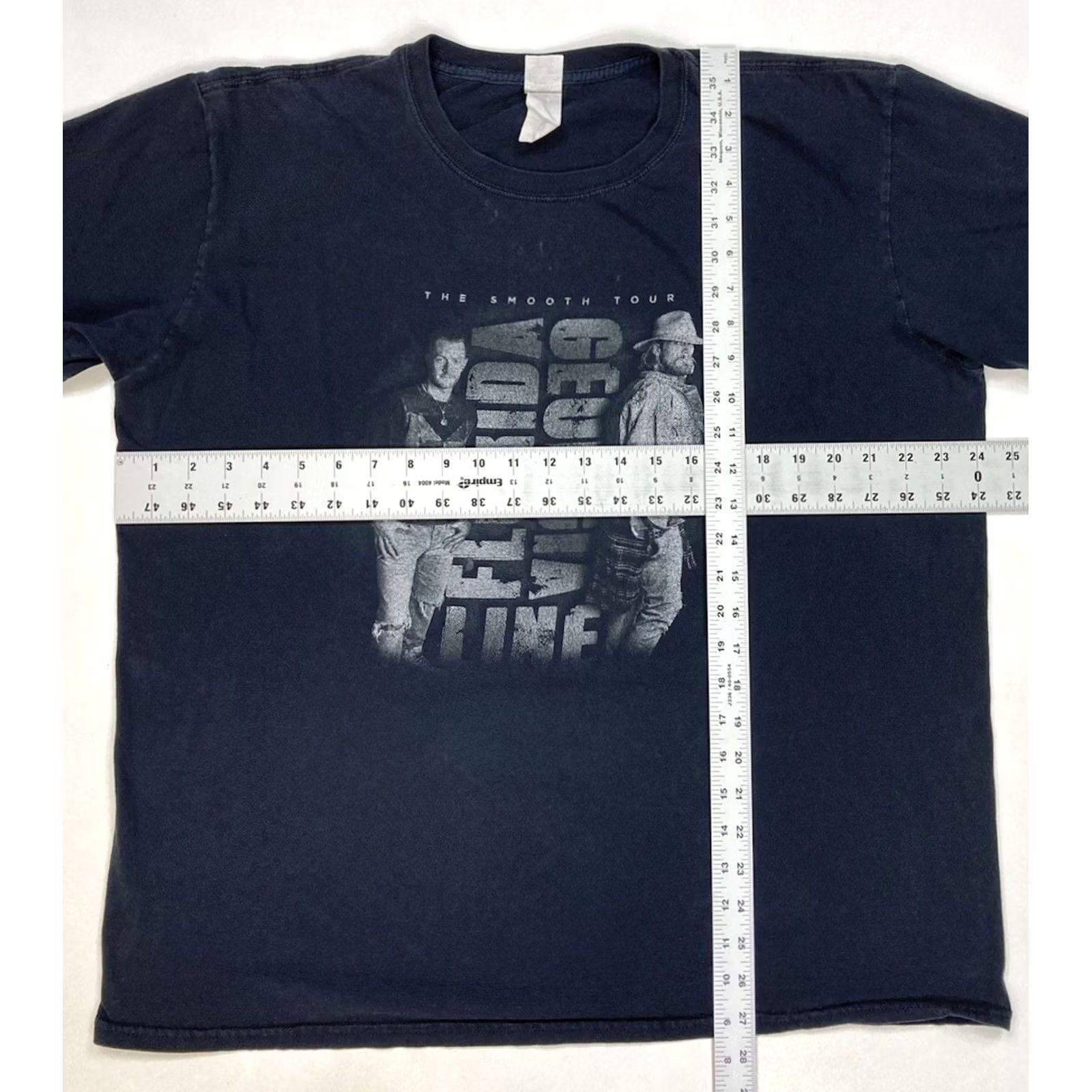 Gildan VINTAGE Florida Georgia Line The Smooth Tour Graphic T-shirt Men XL Black Music Size US XL / EU 56 / 4 - 7 Thumbnail