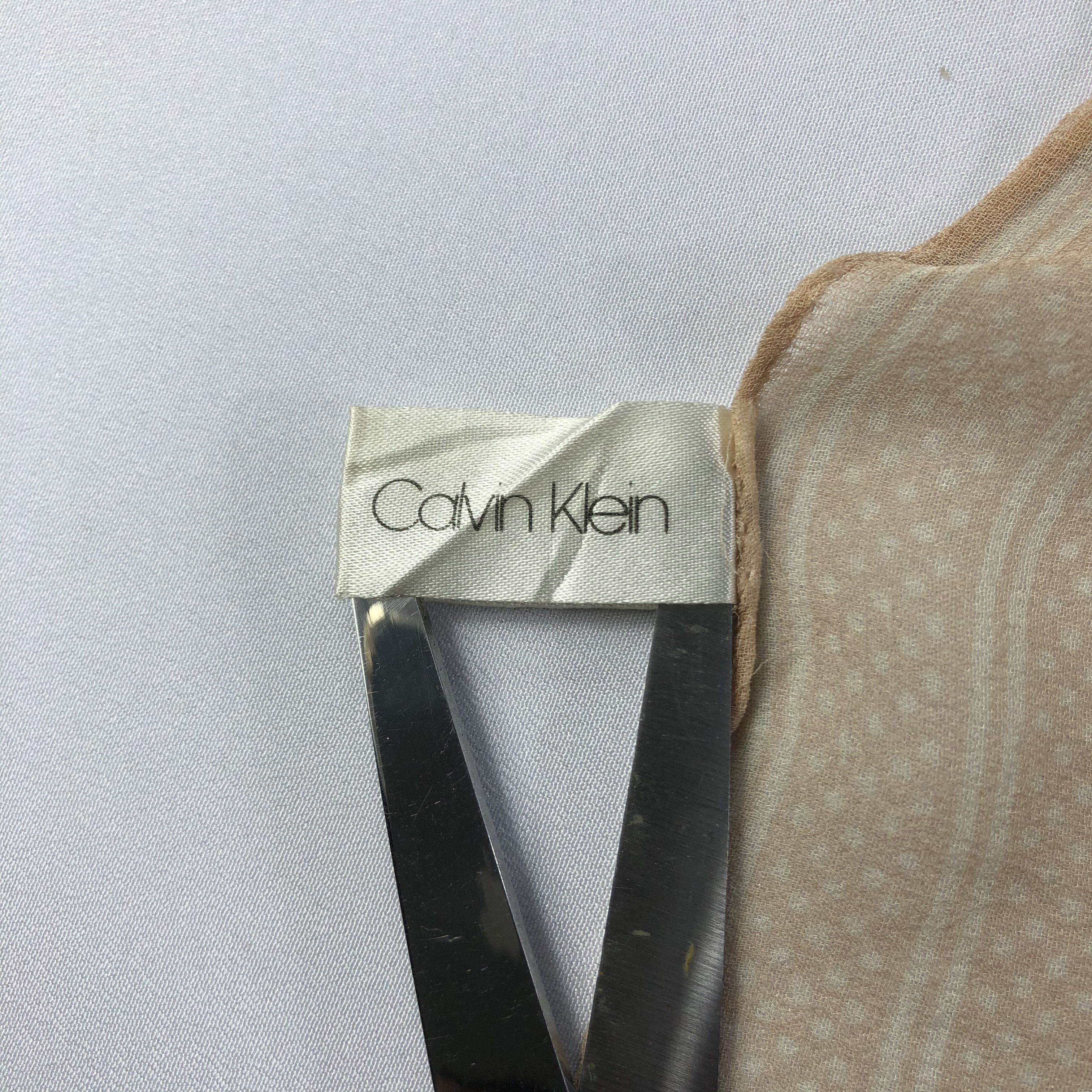 Calvin Klein × Vintage Vintage Calvin Klein Silk Scarf Size ONE SIZE - 5 Thumbnail