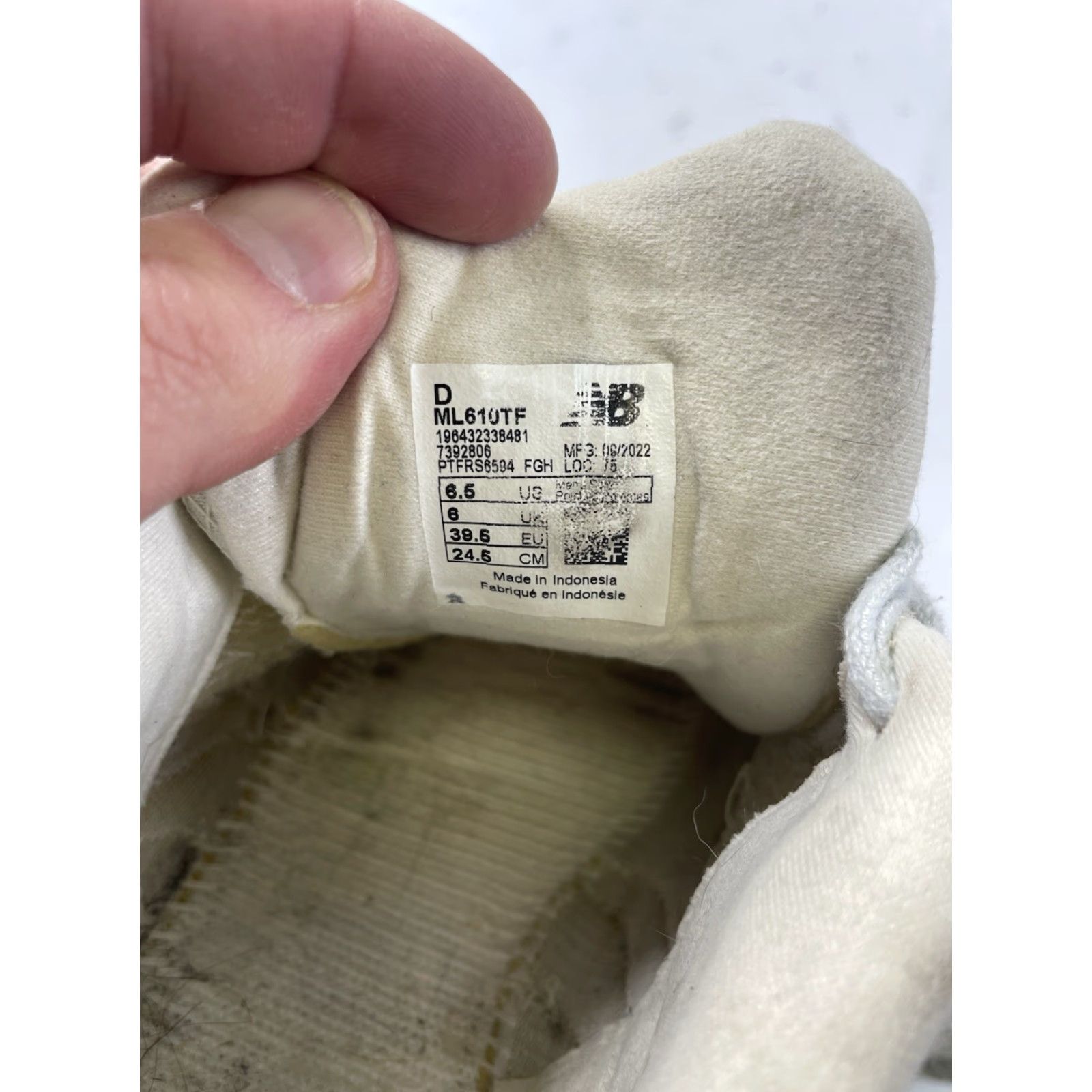 New Balance New Balance Sneaker Men Athletic 610 ML610TF Suede Ivory D 6.5 US 6 UK 39.5 EU Size US 6 / EU 39 - 2 Thumbnail