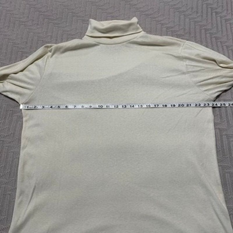 L.L. Bean Vintage L L Bean cream turtleneck size XL Size US XL / EU 56 / 4 - 5 Thumbnail