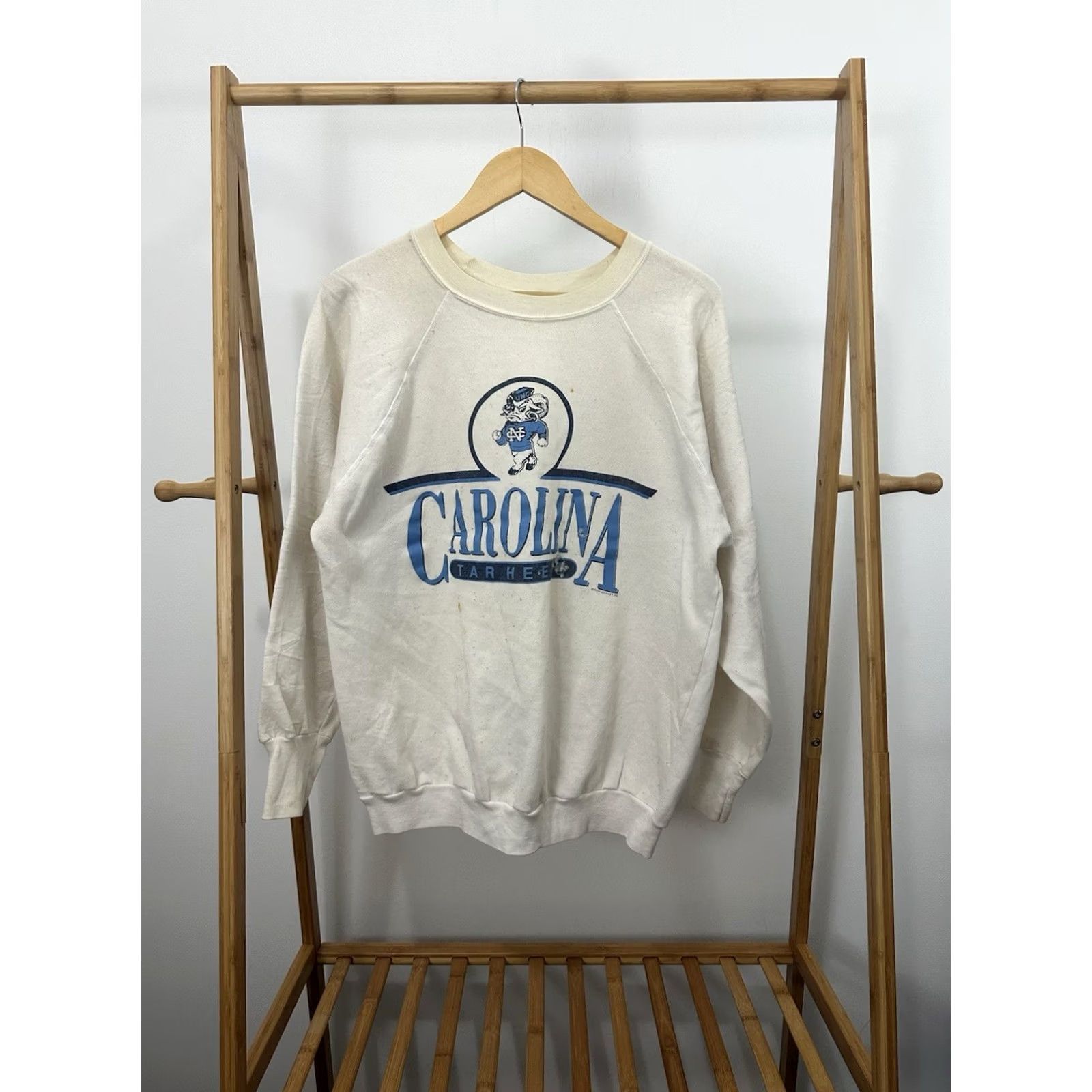 Vintage VTG 80s UNC Carolina Tar Heels Raglan Distressed Worn Sweatshirt Size L Mens Cream Size US L / EU 52-54 / 3 - 2 Thumbnail