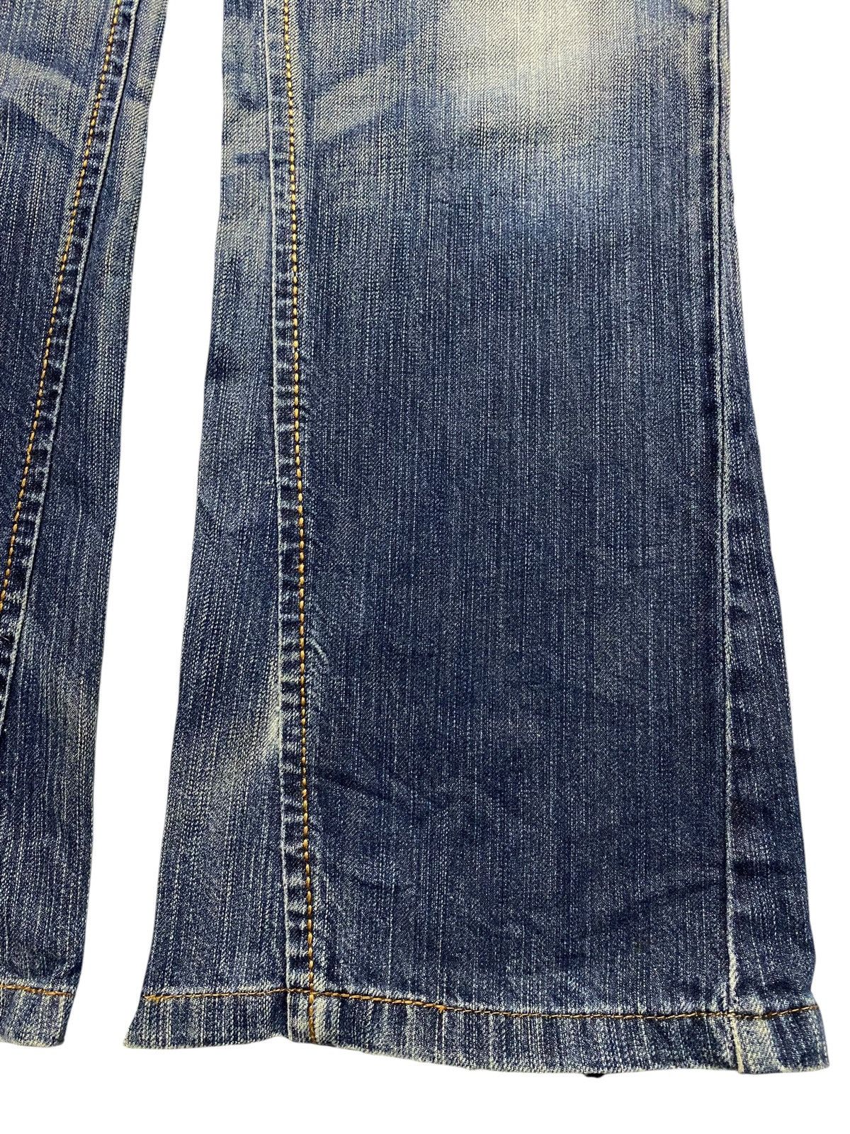 Japanese Brand Vintage Edwin 431 XVS Blue Wash Distressed Flare Jeans Size US 31 - 8 Thumbnail