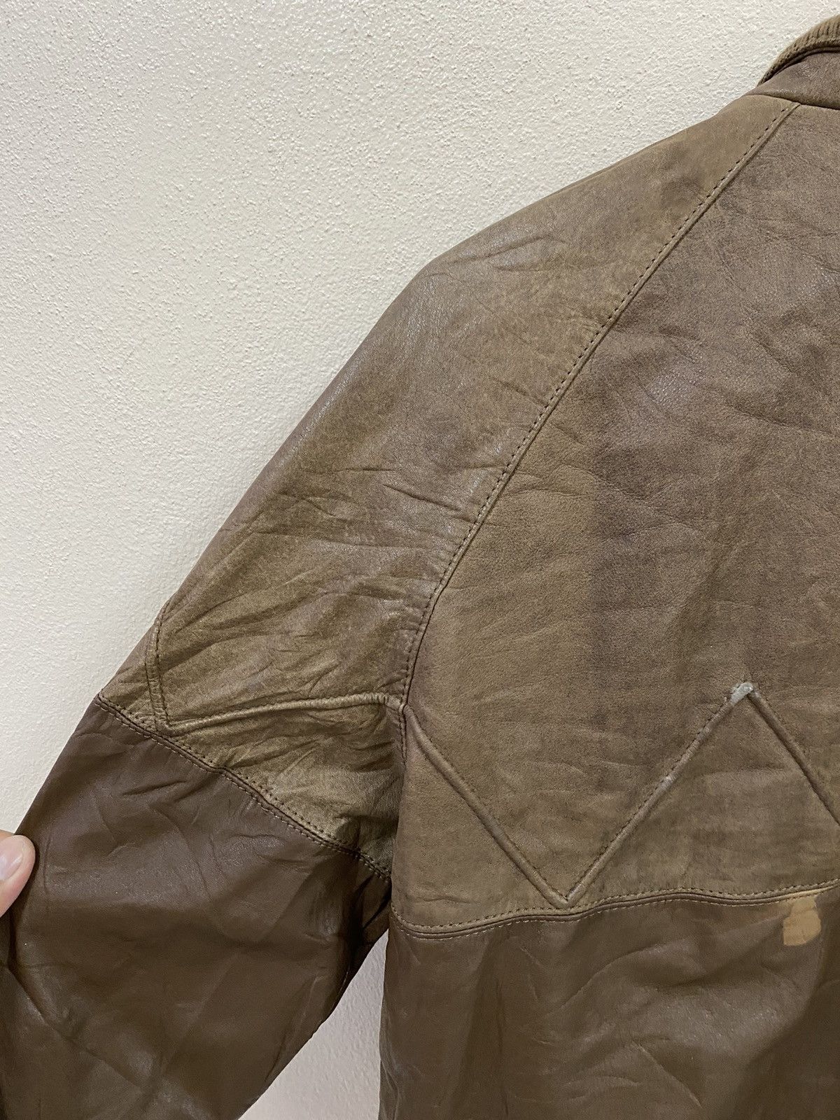 Leather Vtg Leather Cowhide Jacket Size US L / EU 52-54 / 3 - 8 Thumbnail