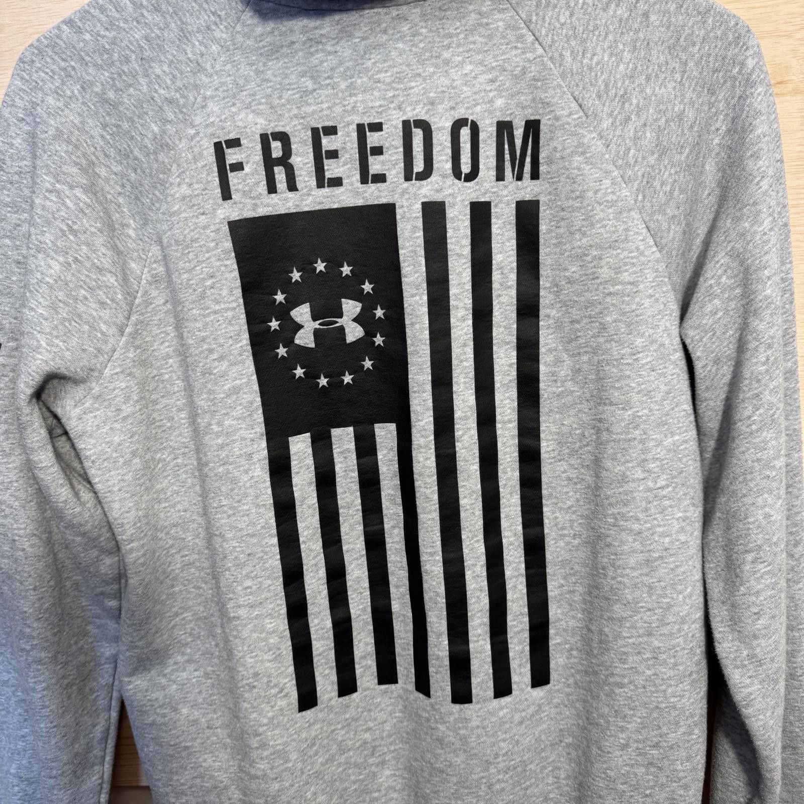 Under Armour Under Armour Men's Medium New Freedom Flag Hoodie Coldgear Size US M / EU 48-50 / 2 - 4 Thumbnail