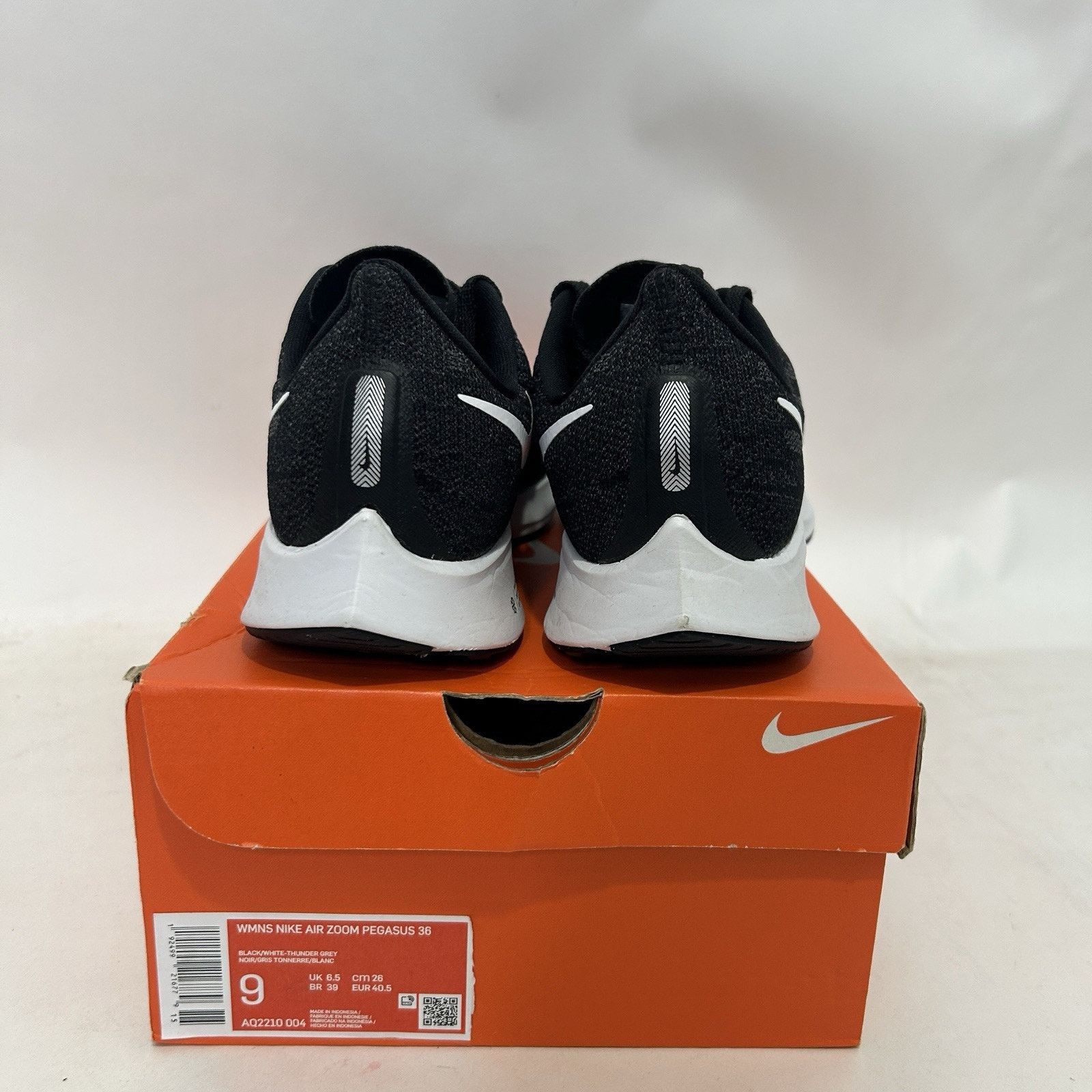 Nike Nike Air Zoom Pegasus 36 WMNS “Black White Thunder Gray” Size US 9 / IT 39 - 5 Thumbnail