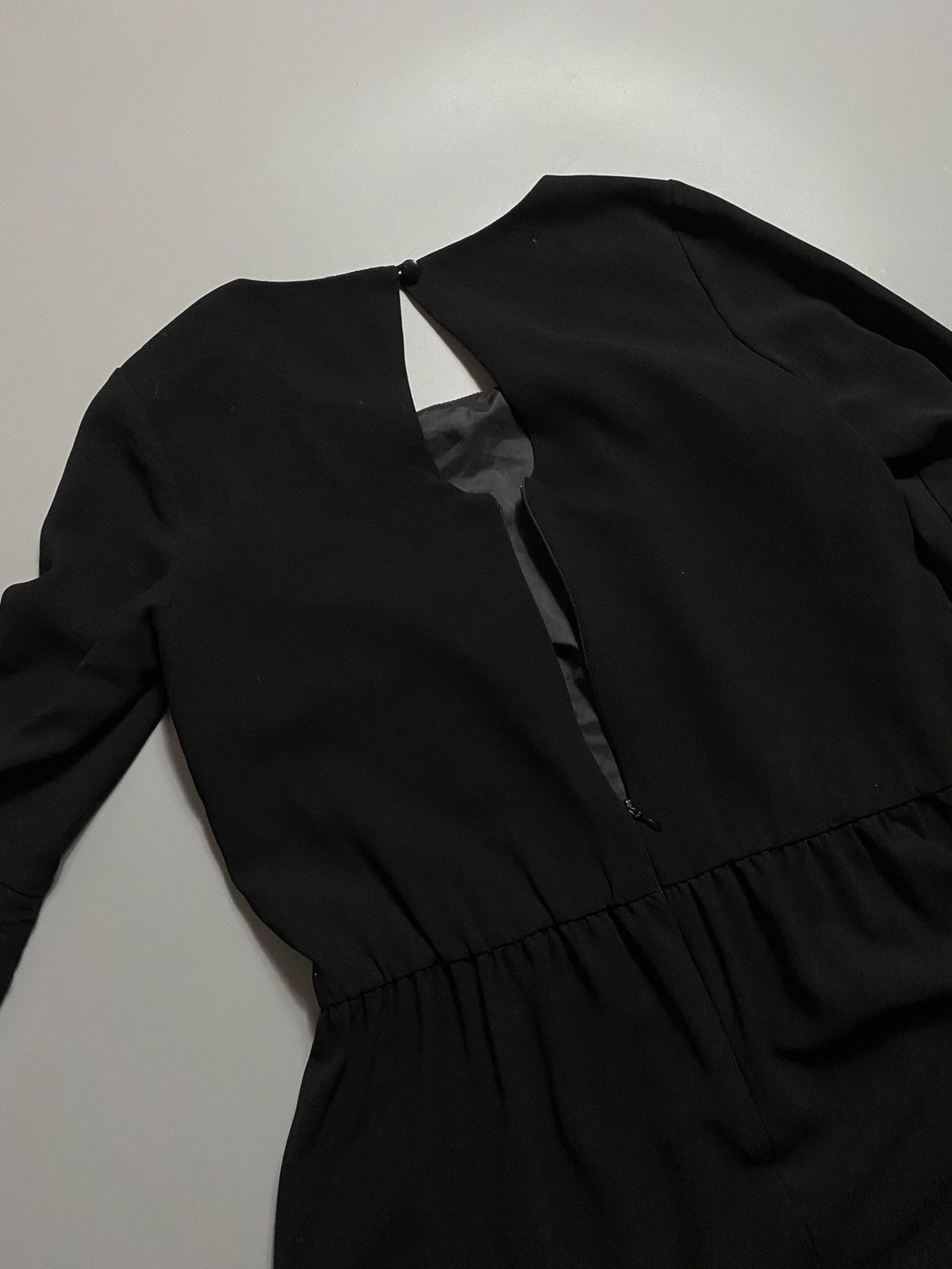 Alexander McQueen 2005 Alexander McQueen dark avant garde dress Size M / US 6-8 / IT 42-44 - 4 Thumbnail