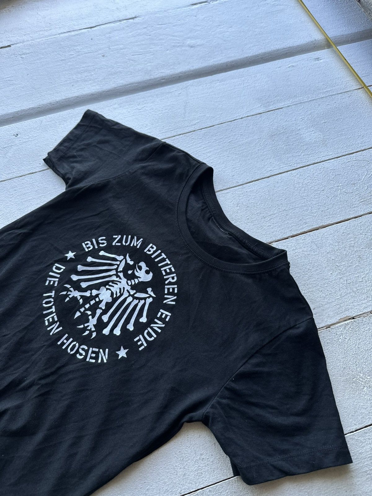 Band Tees 🚨Vintage 90s Retro Die Toten Hosen Germany wmns t shirt Size S / US 4 / IT 40 - 2 Thumbnail