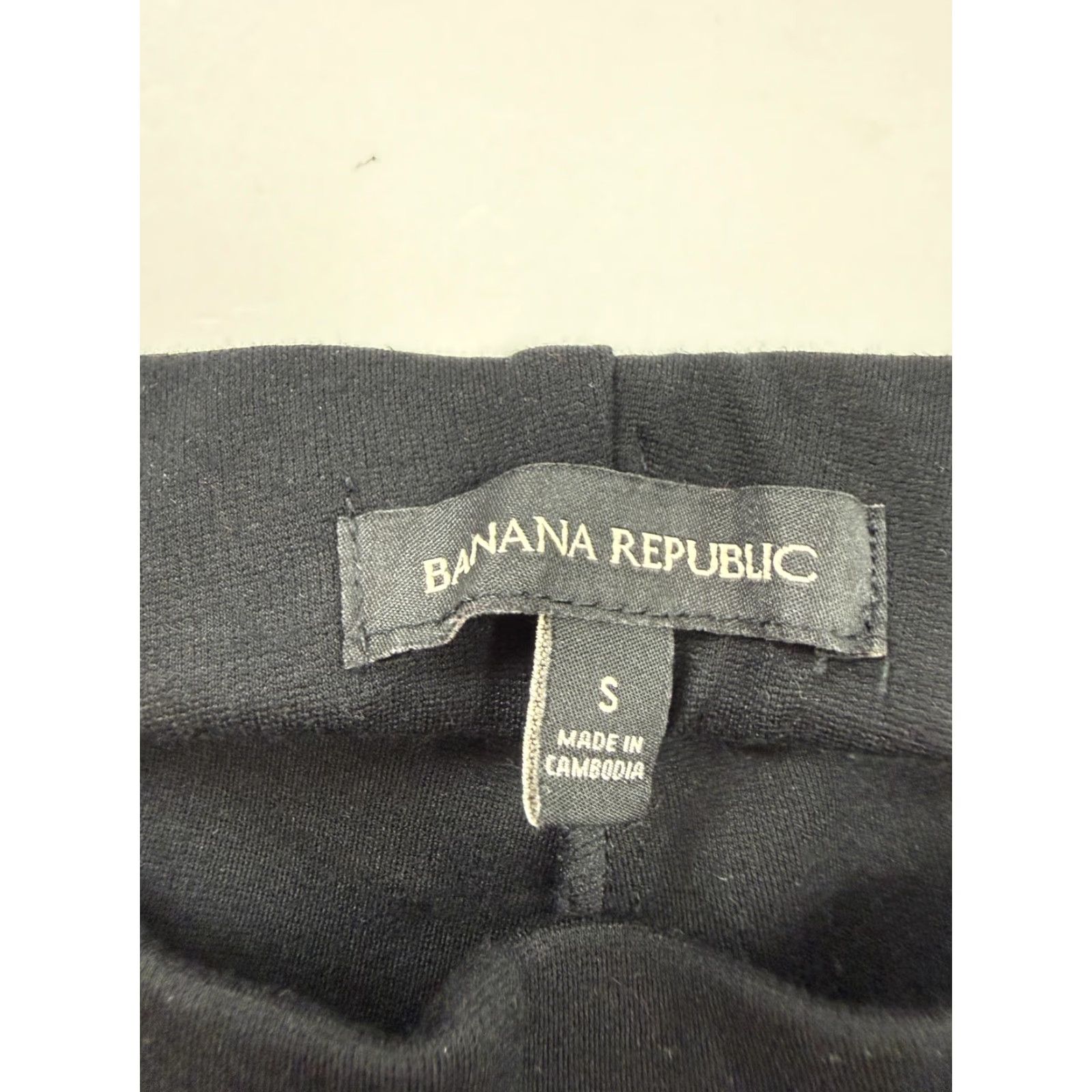 Banana Republic Banana Republic Pants Womens Small Black Ponte Pull On Straight Leg Dress Work Size 28" / US 6 / IT 42 - 2 Thumbnail