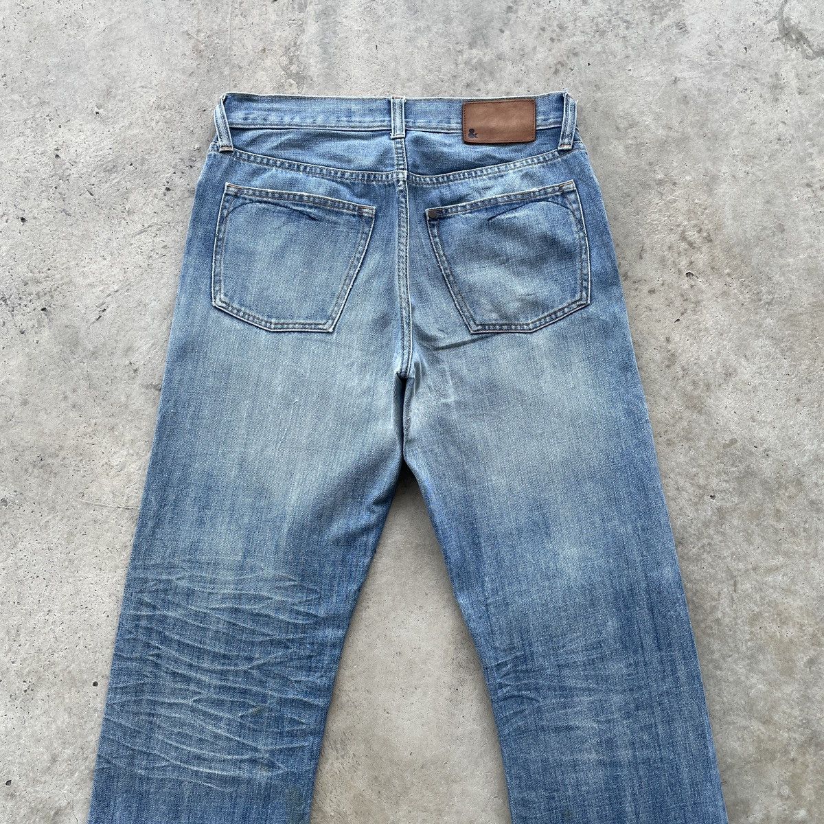 Japanese Brand × Jean Vintage Japanese Faded Fly Button Jeans Denim Pants W32 Size US 32 / EU 48 - 11 Thumbnail