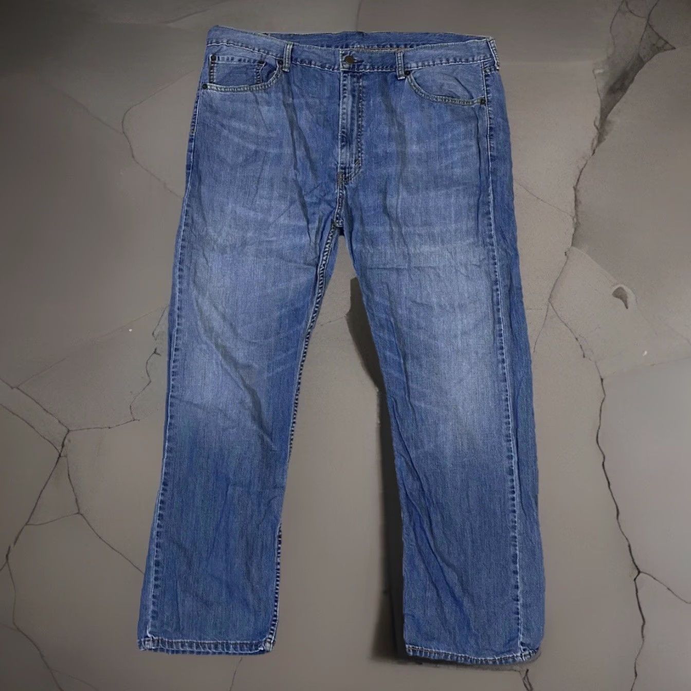 Levi's Levi's 505 Jeans Blue Denim Medium Wash Mid Rise Straight Leg size 42x30 Mens Regular Cotton Denim NN Size US 42 / EU 58 - 2 Thumbnail