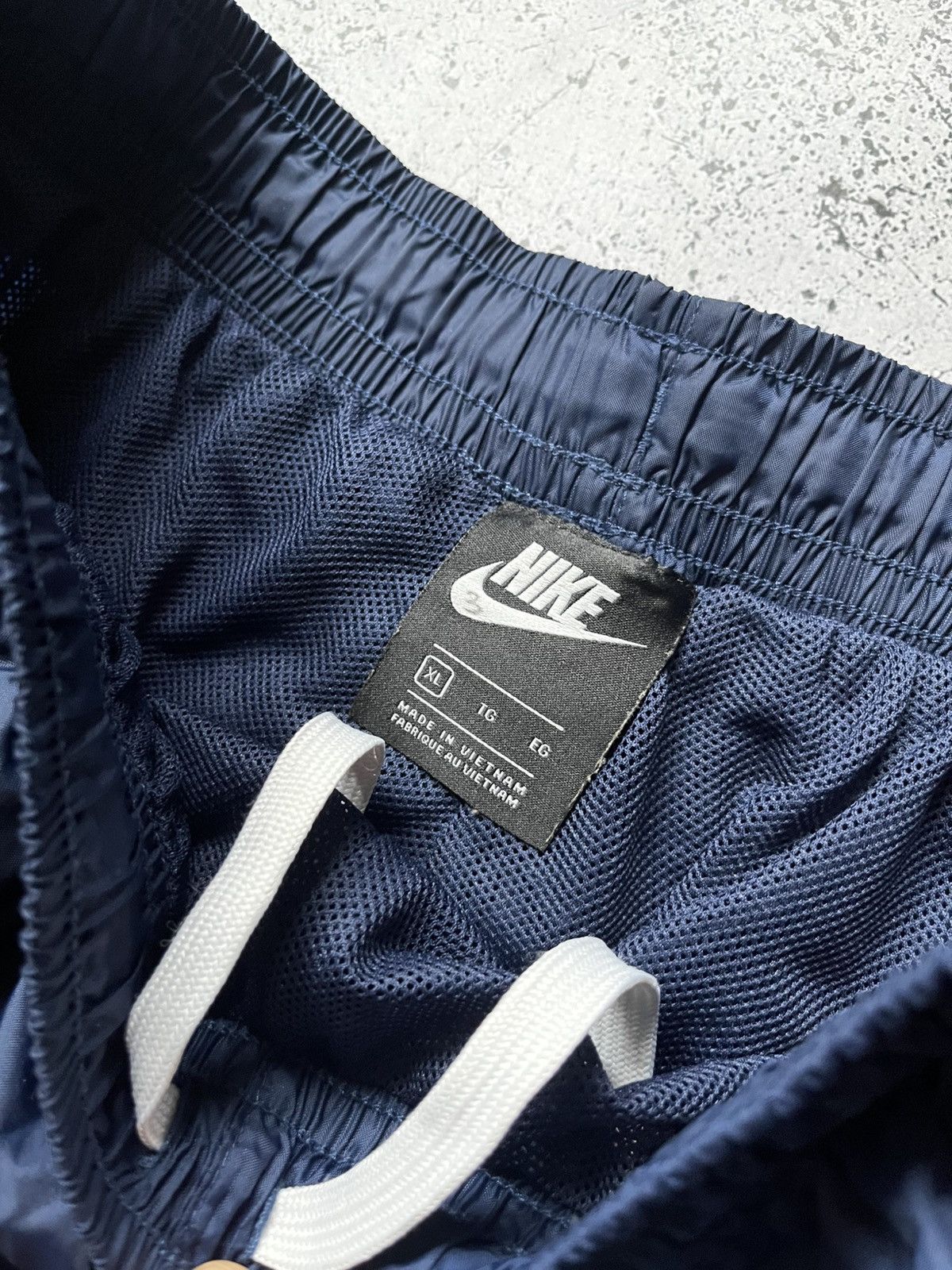 Nike Vintage Nike Drill Track Pants Nylon Mini Swoosh Y2K USA Size US 34 / EU 50 - 5 Thumbnail
