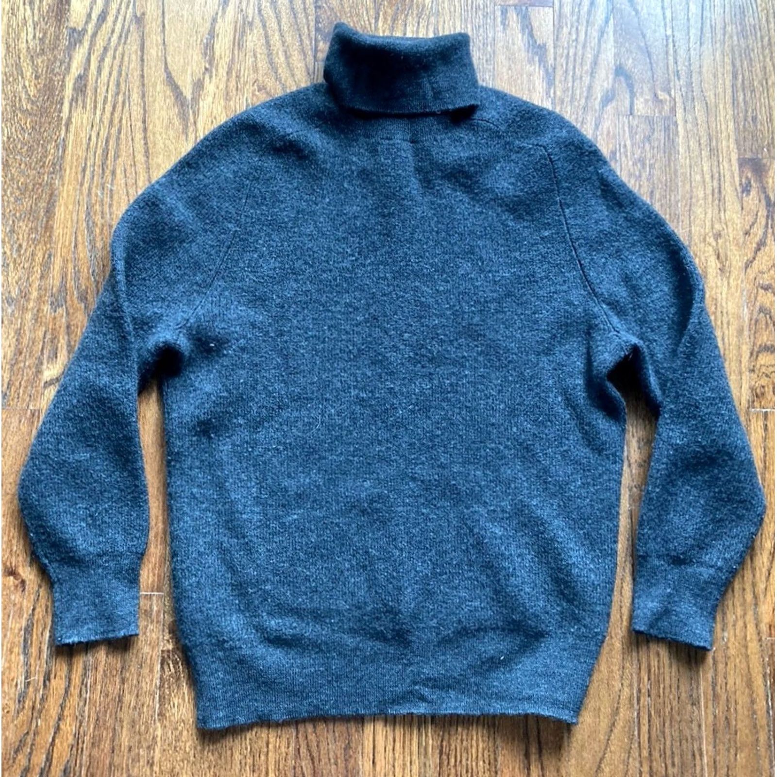J.Crew J. Crew Sweater Mens Small Gray Merino Wool Turtleneck Pullover Saddle Sleeve Size US S / EU 44-46 / 1 - 2 Thumbnail