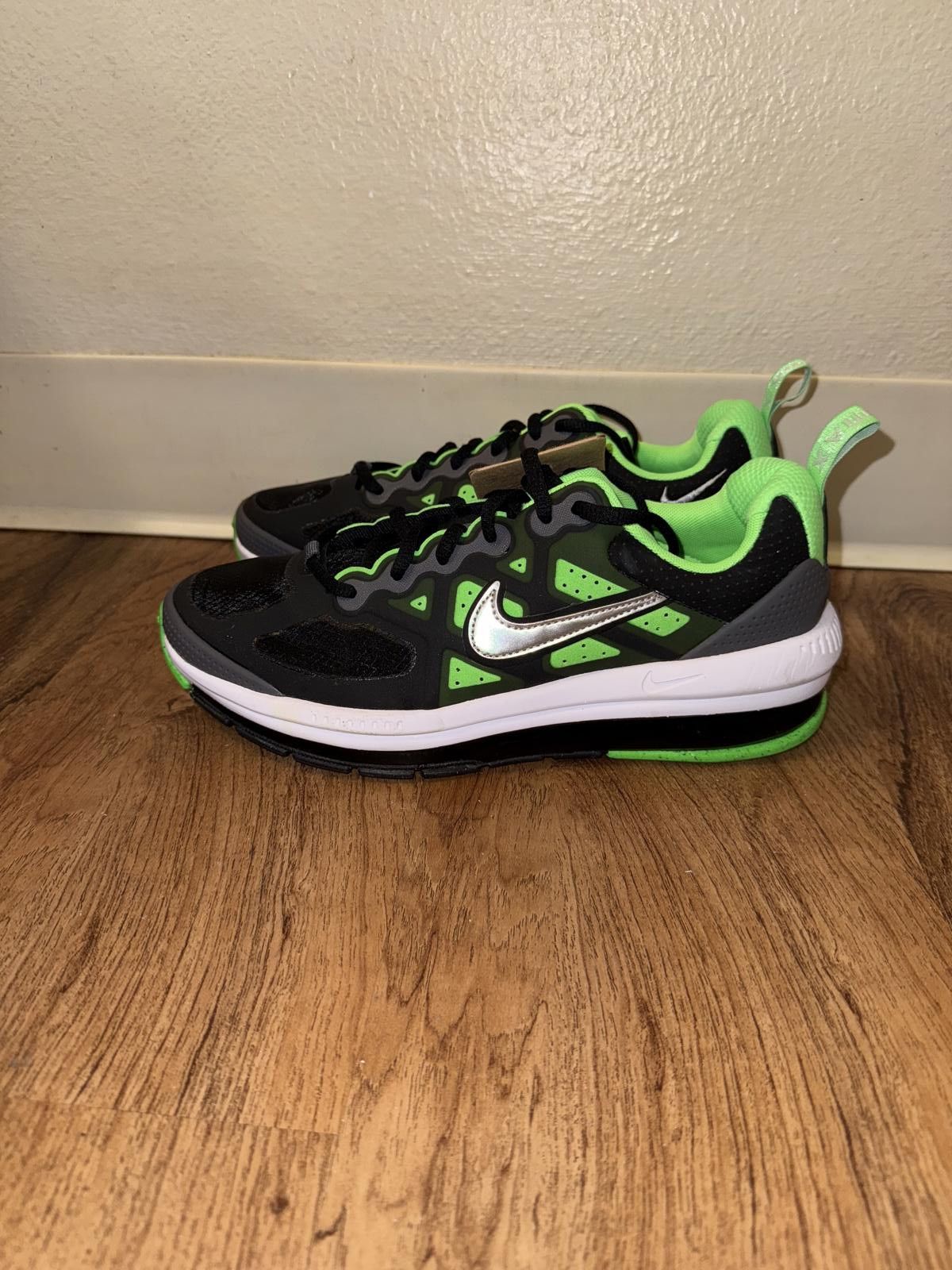 Nike Nike Air Max Genome Black Green (GS) Size US 6.5 / EU 39-40 - 5 Thumbnail