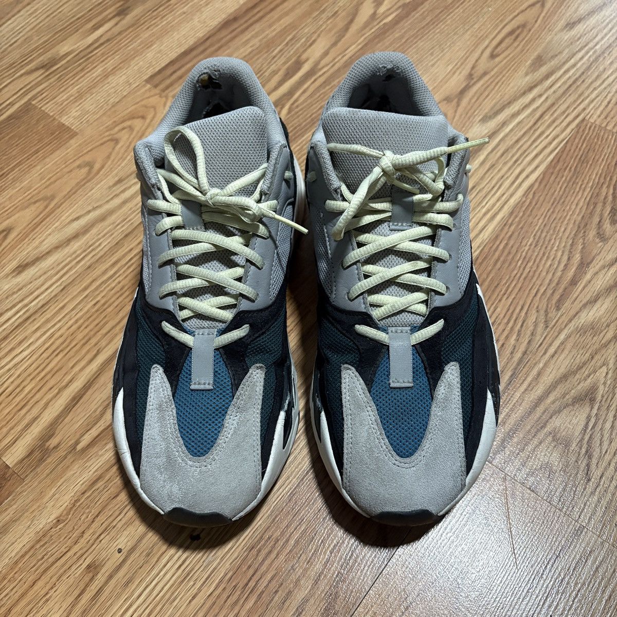 adidas gazelle silver green womens Yeezy Wave 700 Runner OG V2 Static  Feetkicks