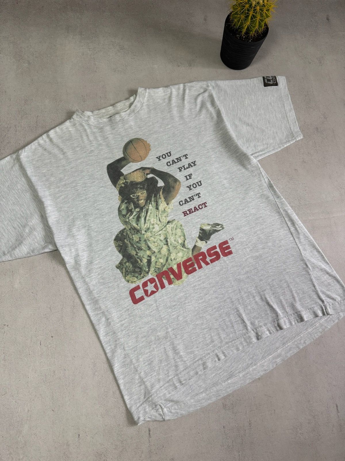 Converse Vintage NBA Larry Johnson Grandmama Converse T Shirt Rare Size US L / EU 52-54 / 3 - 2 Thumbnail