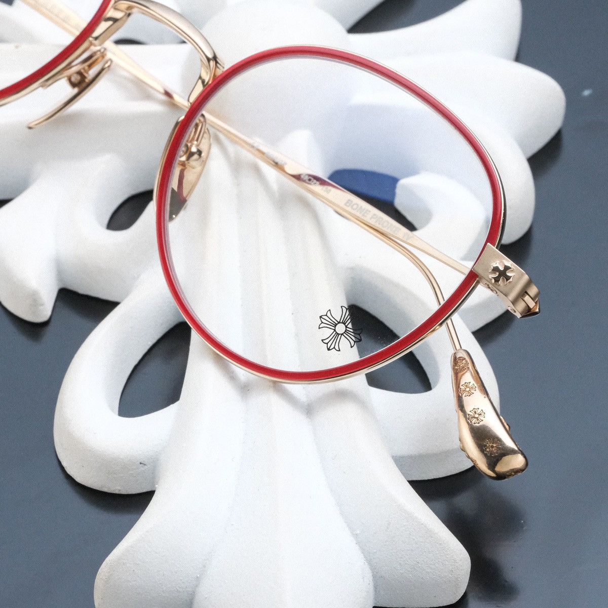 CHROME HEARTS BONE PRONE I GLASSES