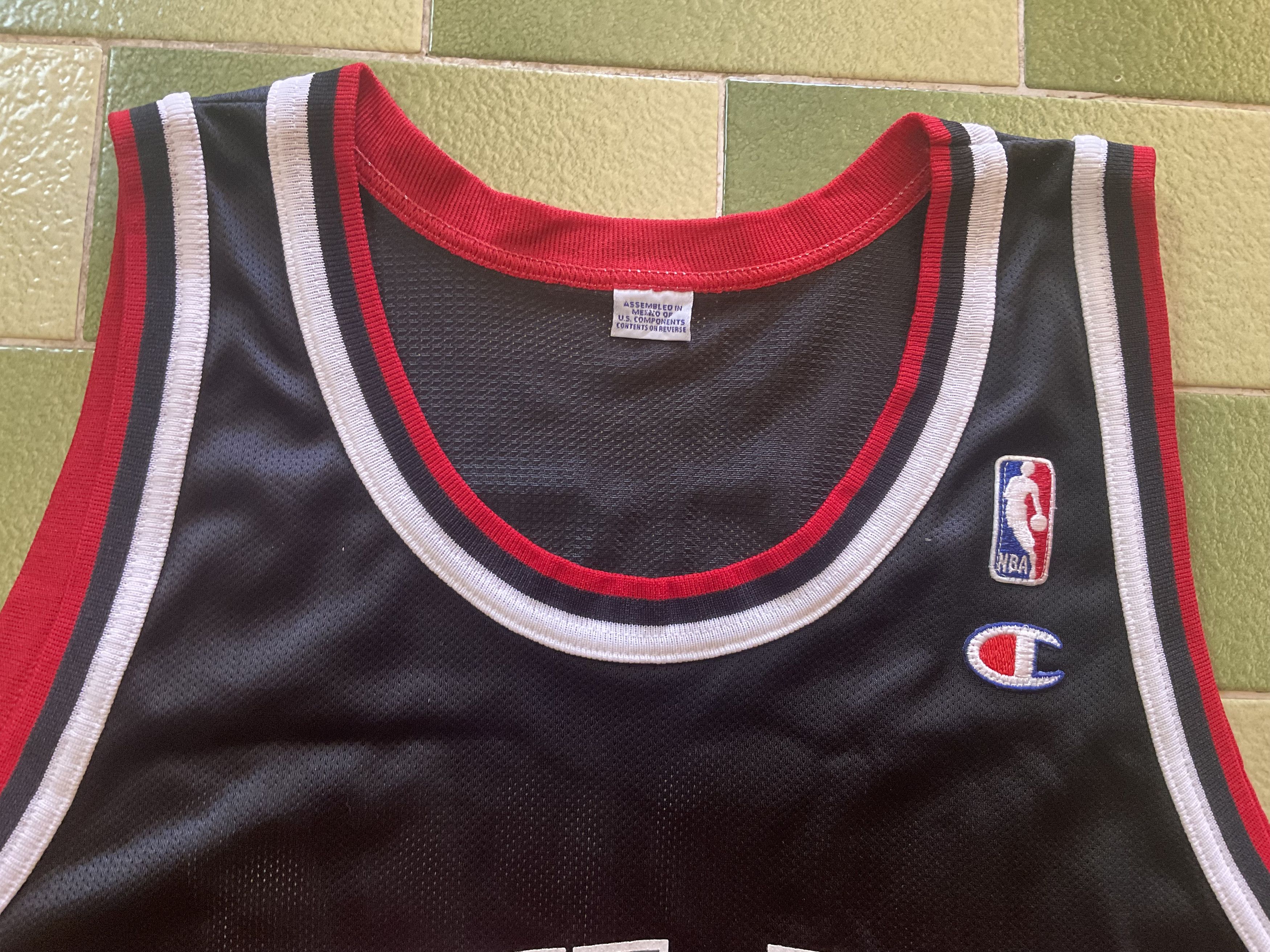 NBA Vintage Chicago Bulls Scottie Pippen #33 NBA Jersey Size US XL / EU 56 / 4 - 4 Thumbnail