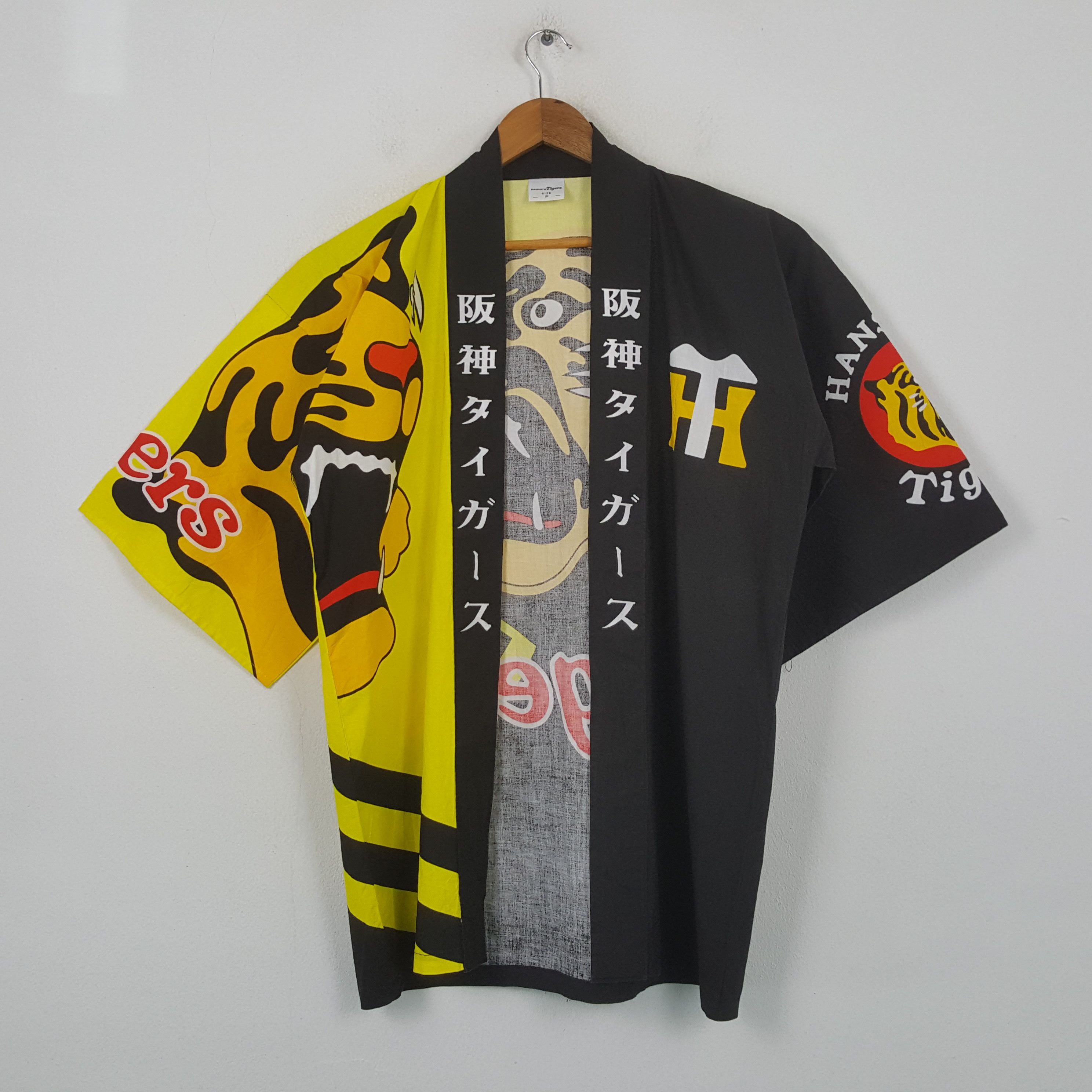 Vintage Vintage Hanshin Tigers Japanese Baseball Team Kimono RR23 Size US L / EU 52-54 / 3 - 3 Thumbnail