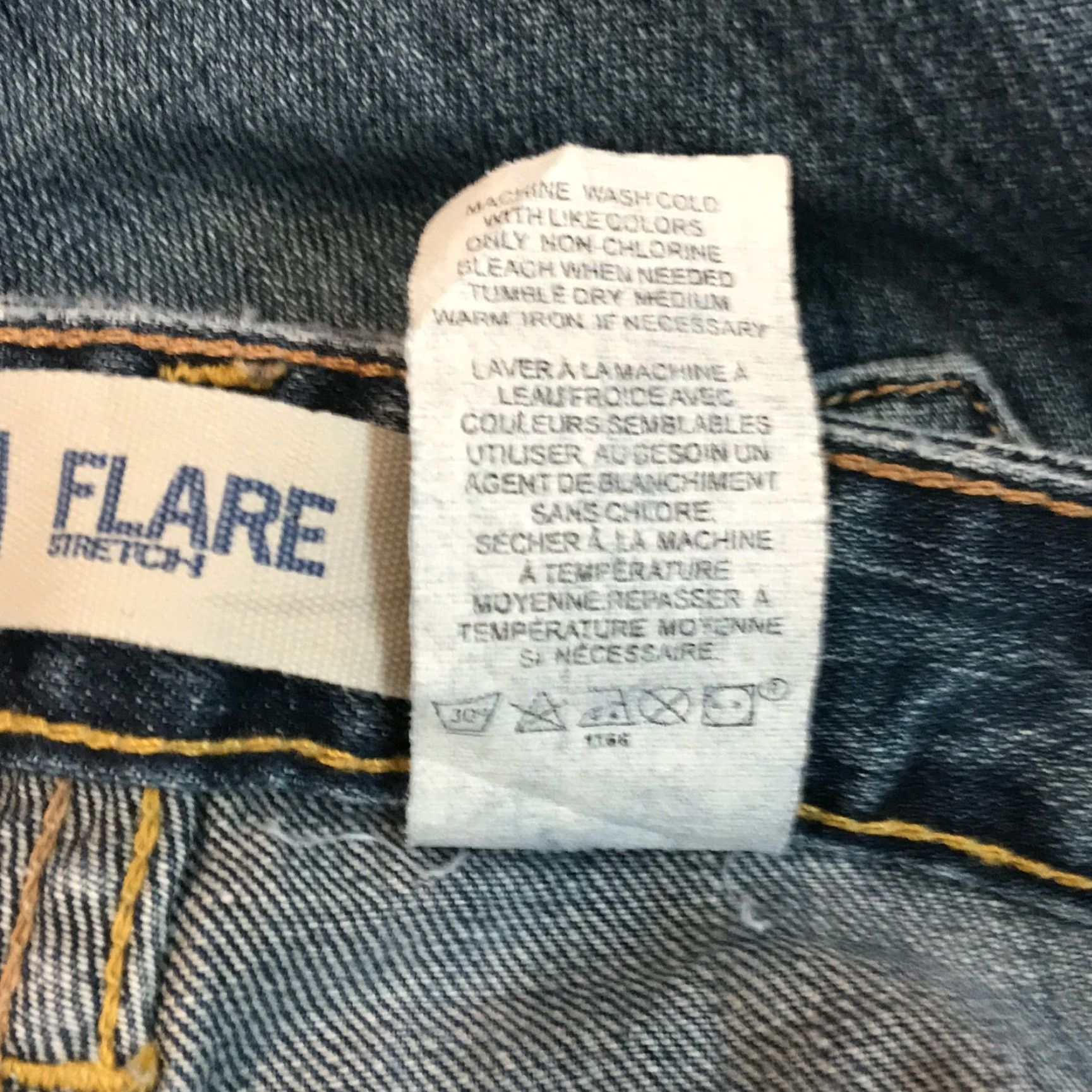 Gap VINTAGE Gap Womens Flared Jeans Size 14 36X32 Blue Denim Stretch Casual Dressy Size 36" / US 14 / IT 50 - 6 Thumbnail