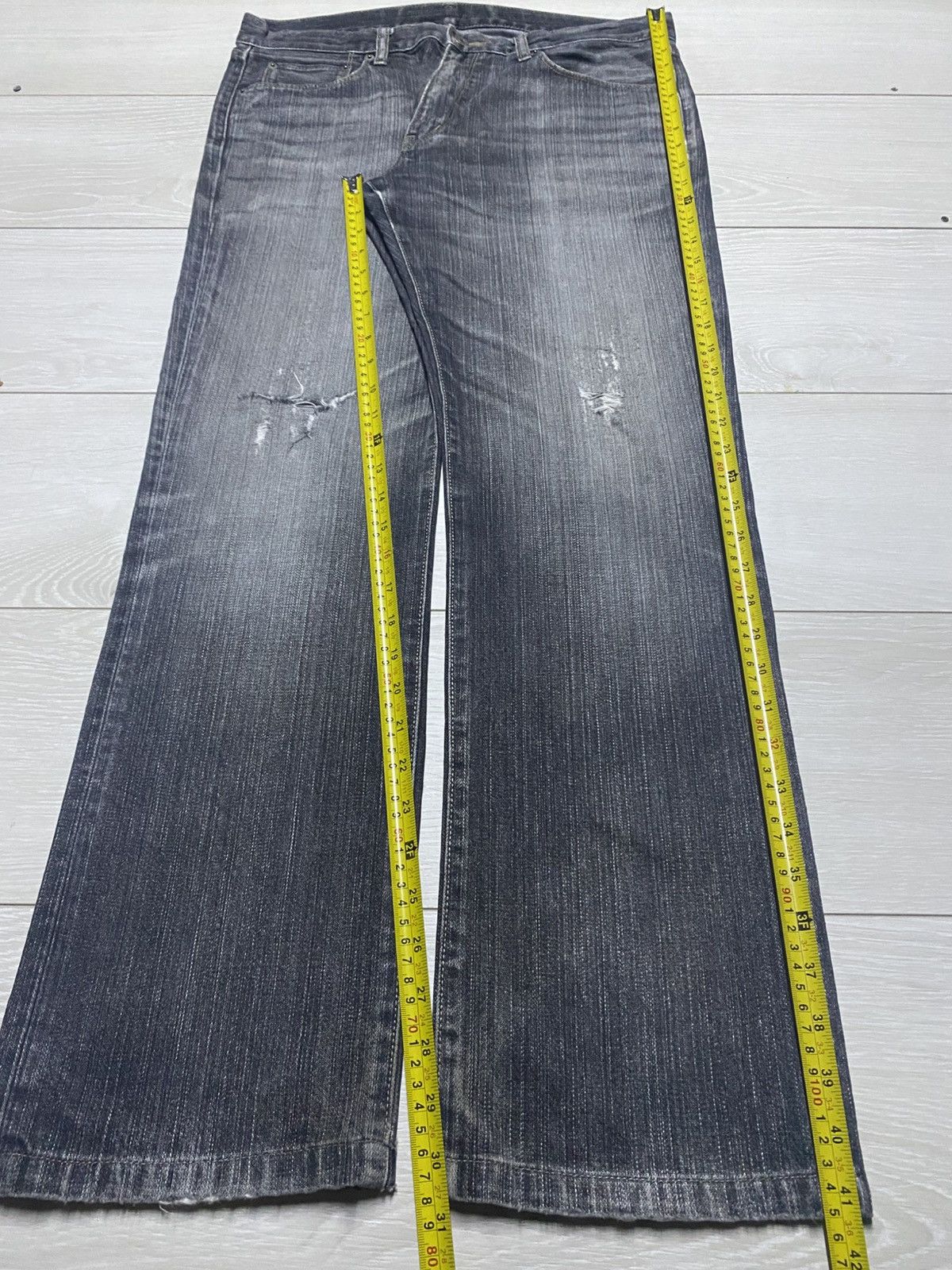 Undercover × Uniqlo Vintage Uniqlo Broken Denim Fade Grey Wash Distressed Jeans Size US 34 / EU 50 - 14 Thumbnail