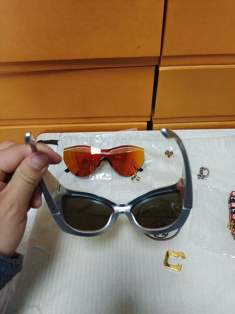 Balenciaga Balenciaga Sunglasses Brand New Authentic Fashion-2506 Size ONE SIZE - 5 Thumbnail