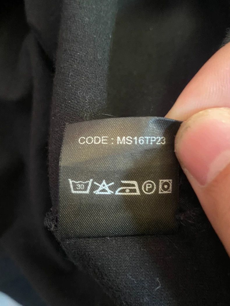 Vetements Vetements 16ss first generation tight long-sleeved, this o Size US M / EU 48-50 / 2 - 7 Thumbnail