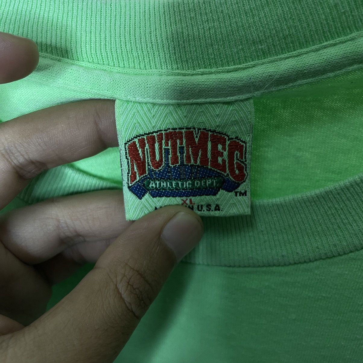 NFL × Nutmeg × Vintage Vintage 1990s Seattle Seahawks NFL Nutmeg Made in USA Tee Size US L / EU 52-54 / 3 - 3 Thumbnail