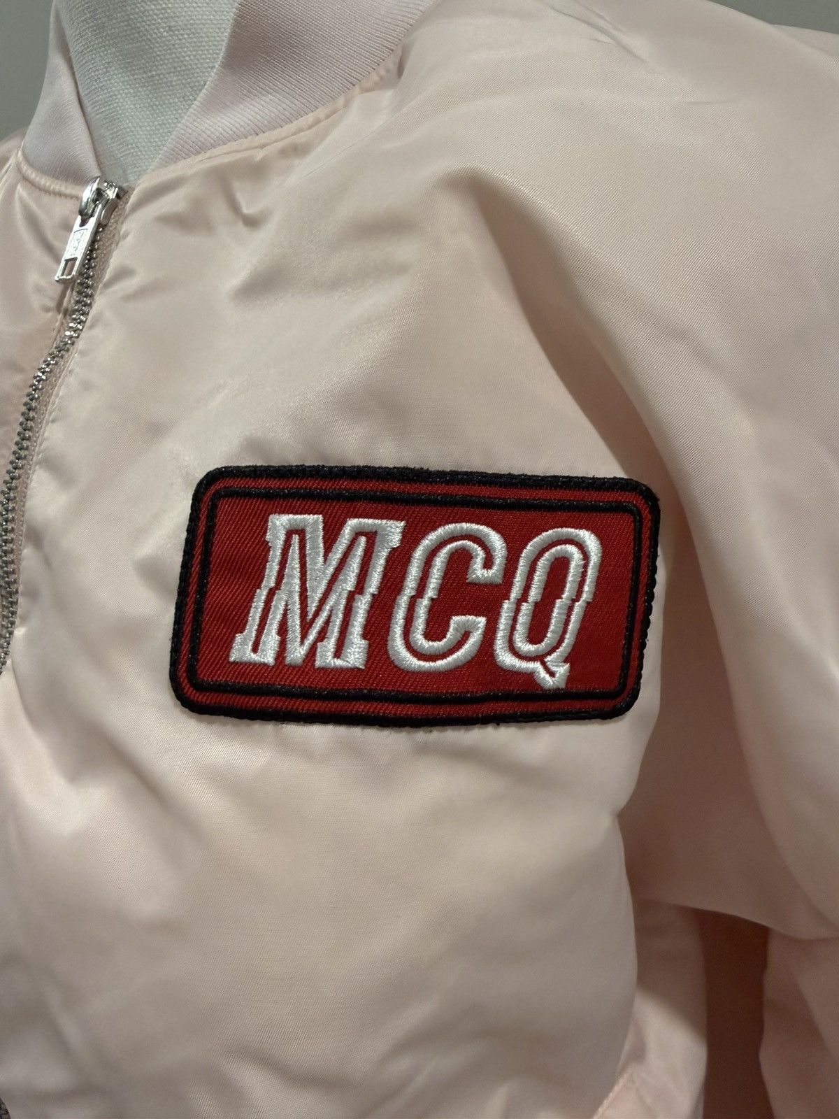 McQ Alexander McQueen Men’s McQ Alexander McQueen pink bomber jacket patch IT48 Size US M / EU 48-50 / 2 - 3 Thumbnail
