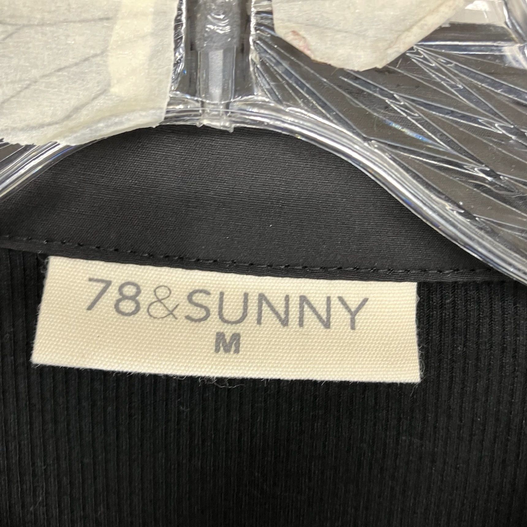 Vintage 78 & Sunny Women's Blouse Long Sleeve Collared Button Black Rayon Spandex Knit Stretch NWT Medium Size M / US 6-8 / IT 42-44 - 3 Thumbnail