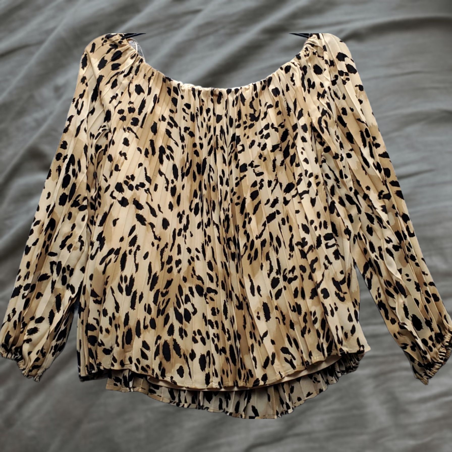 Vintage INC International Concepts Blouse Womens S Leopard Print Pleated Lined Shirt Size S / US 4 / IT 40 - 1 Thumbnail