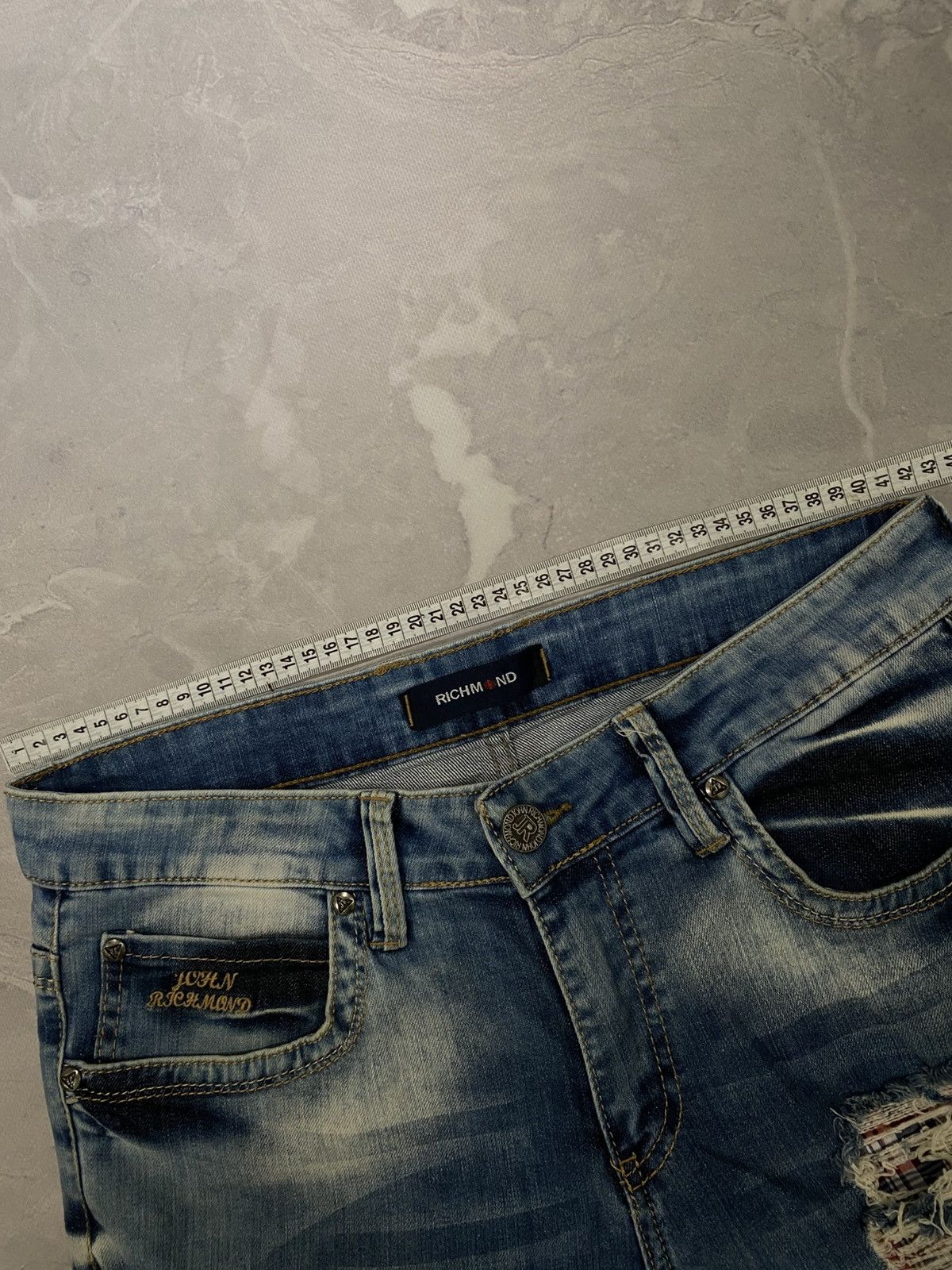 Japanese Brand Vintage Slim Fit Patchwork Distressed Jeans Y2K Size US 32 / EU 48 - 5 Thumbnail