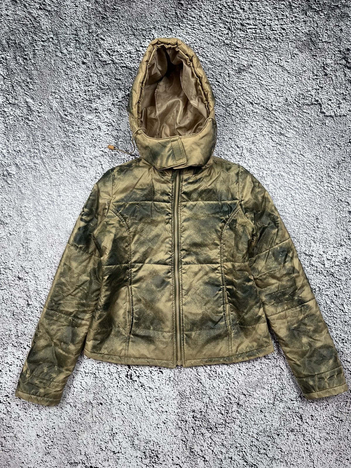 Japanese Brand Vintage Nylon Spray-Dye Puffer Jacket Archive Y2K Style Size S / US 4 / IT 40 - 1 Thumbnail