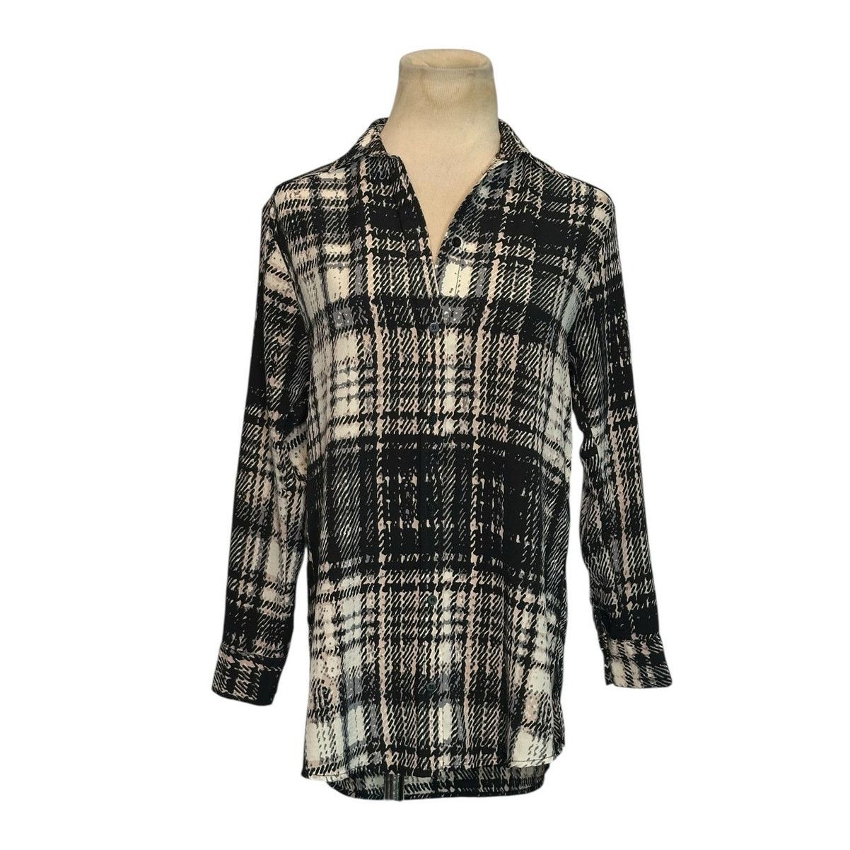 Topshop Topshop black plaid 3/4 sleeves buttoned blouse size 2P Size XS / US 0-2 / IT 36-38 - 1 Thumbnail