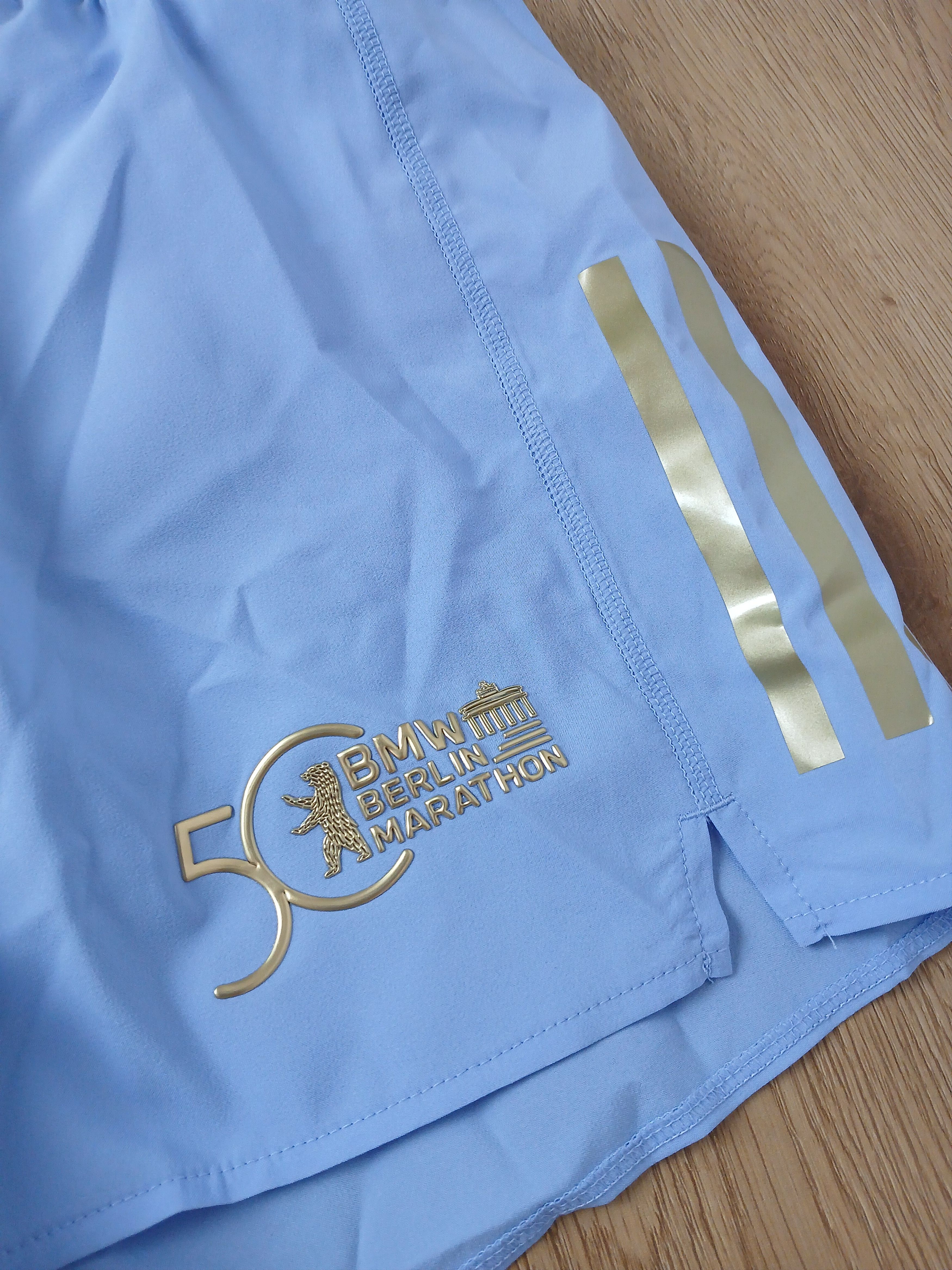 Adidas New Adidas Berlin Marathon Running Shorts size S Size 27" / US 4 / IT 40 - 3 Thumbnail