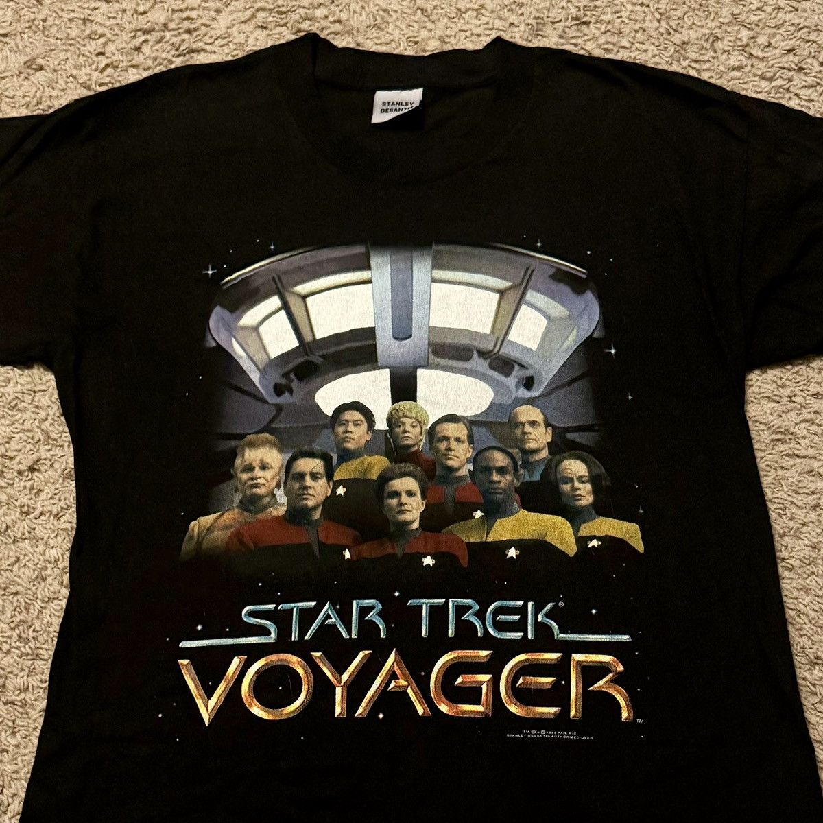 Vintage VINTAGE 1995 STAR TREK VOYAGER TEE! Size US L / EU 52-54 / 3 - 3 Thumbnail
