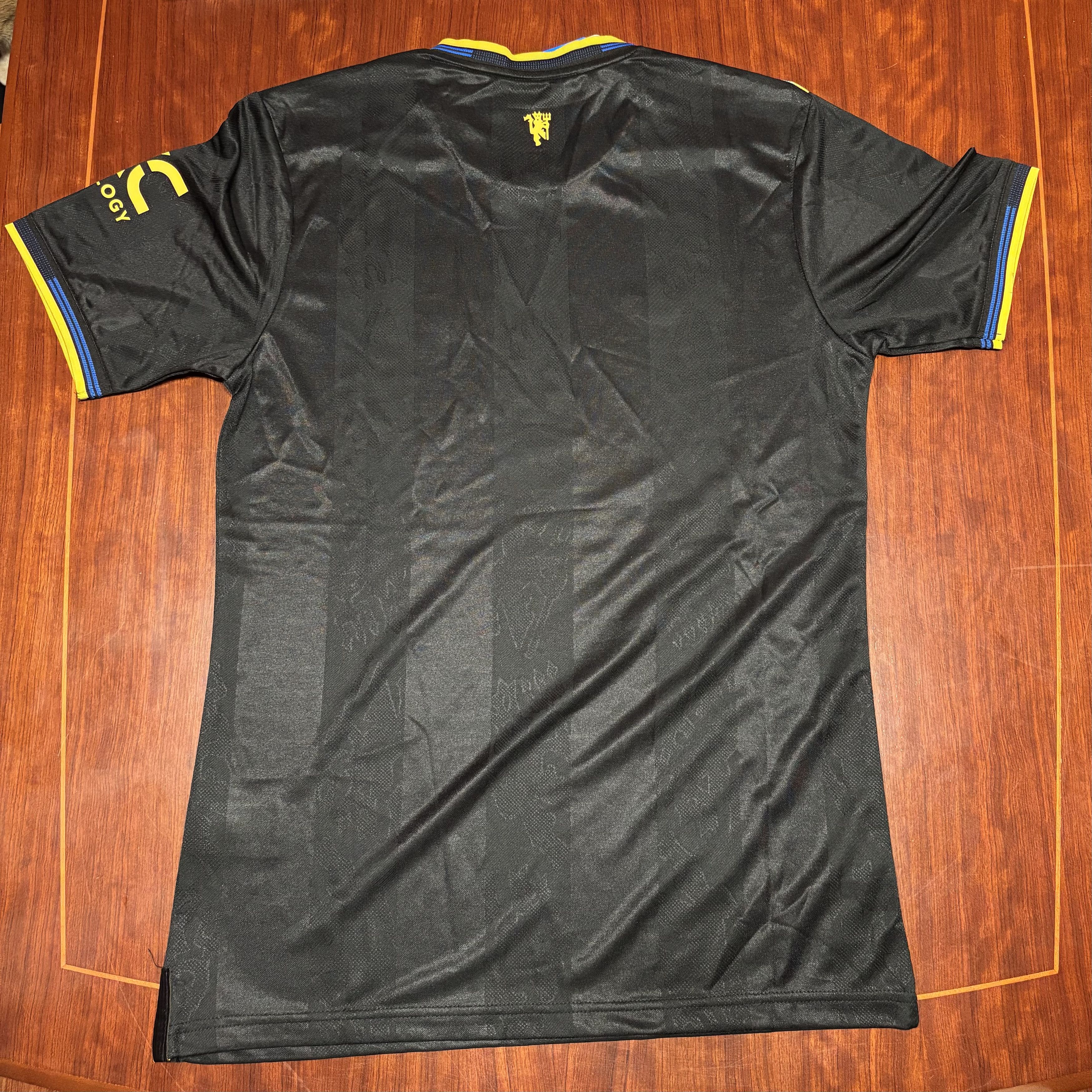 Adidas Manchester United Away Jersey 2025/26 – Player Version Size US L / EU 52-54 / 3 - 2 Thumbnail