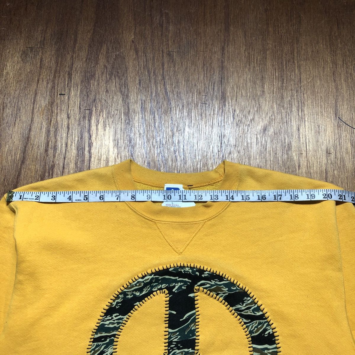 Russell Athletic × Vintage Vintage Russell Athletic Custom Made “Peace” Size US L / EU 52-54 / 3 - 9 Thumbnail