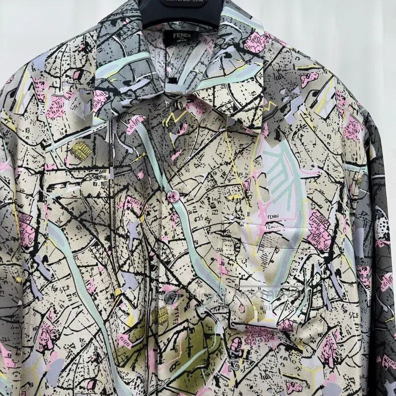 Fendi Fendi Graffiti lettering real silk long-sleeve shirt Size US XXS / EU 40 - 3 Thumbnail
