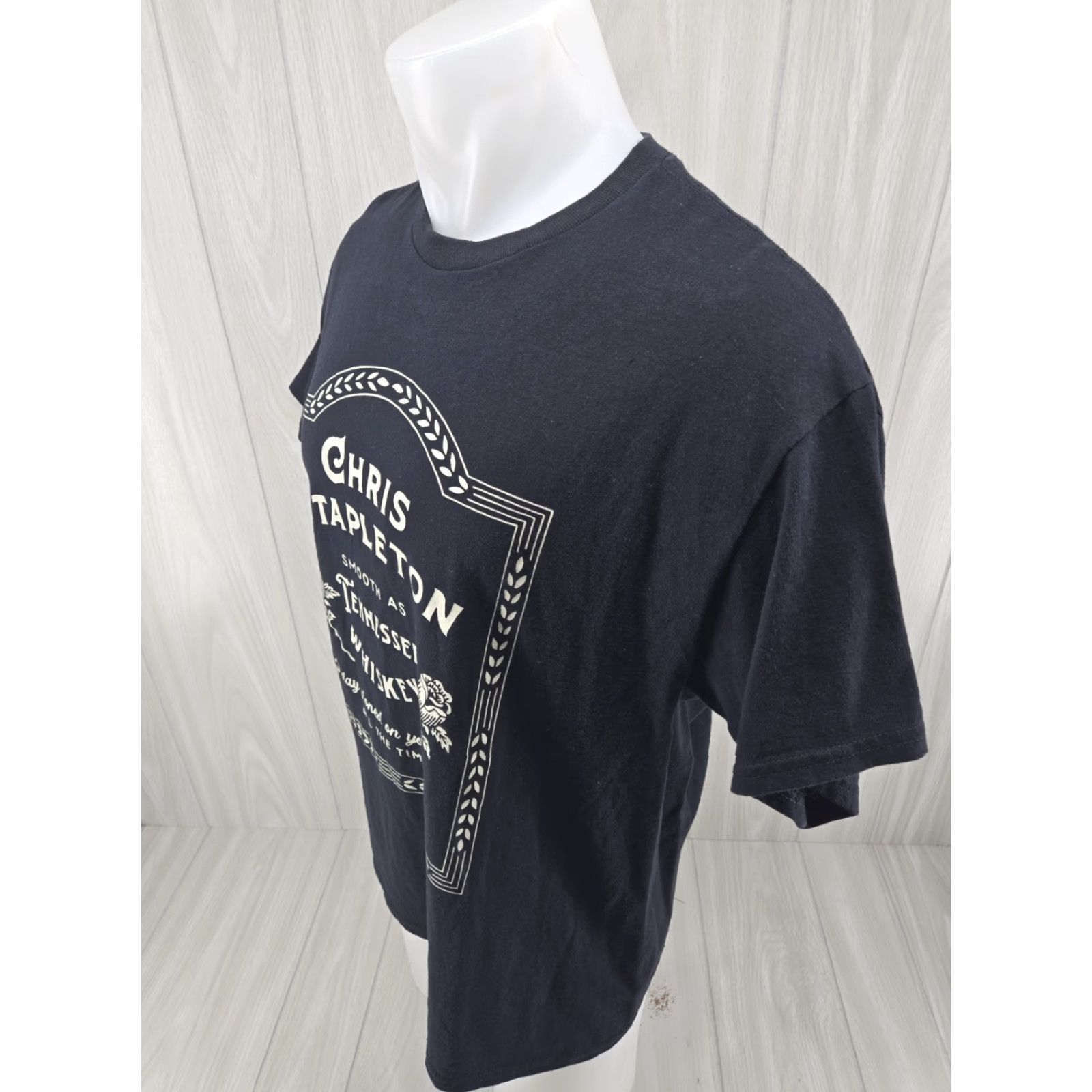Vintage Chris Stapleton Tennessee Whiskey Traveller Country Tee Large Concert Souvenir T-Shirt Men Black Short Sleeve Crew Neck Graphic Print/Logo Vintage No Size US L / EU 52-54 / 3 - 5 Thumbnail
